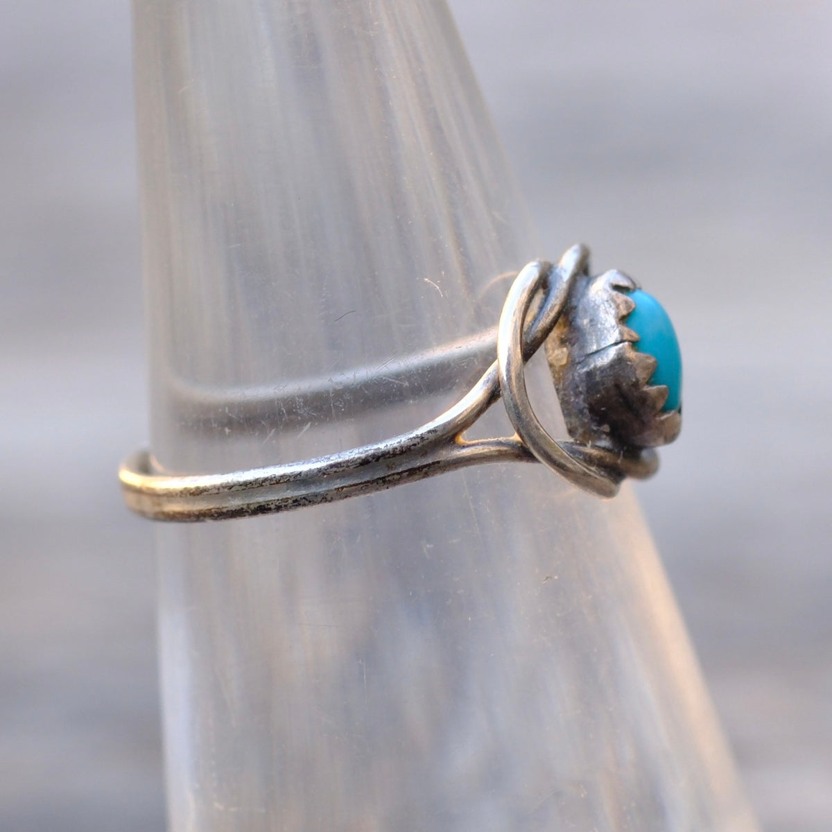 Vintage Sterling Turquoise Ring 4.5
