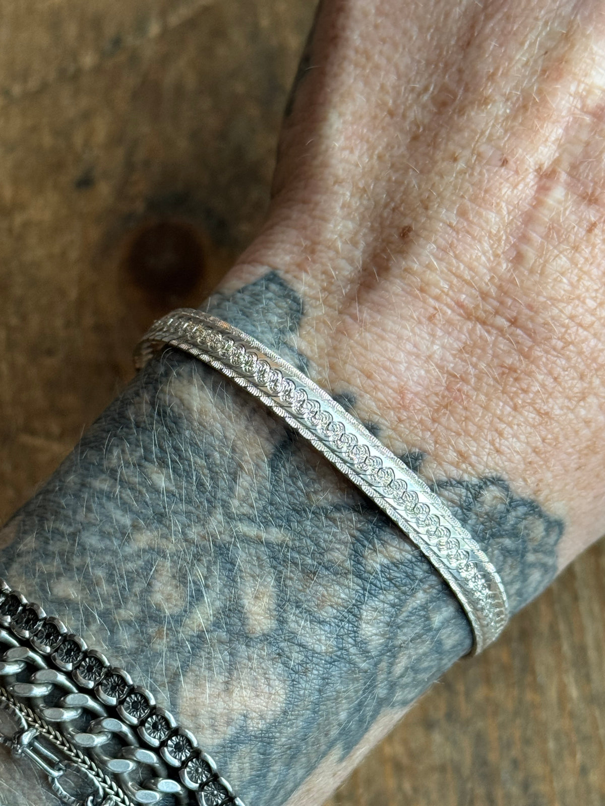 Vintage Sterling Silver Etched Herringbone Chain Bracelet