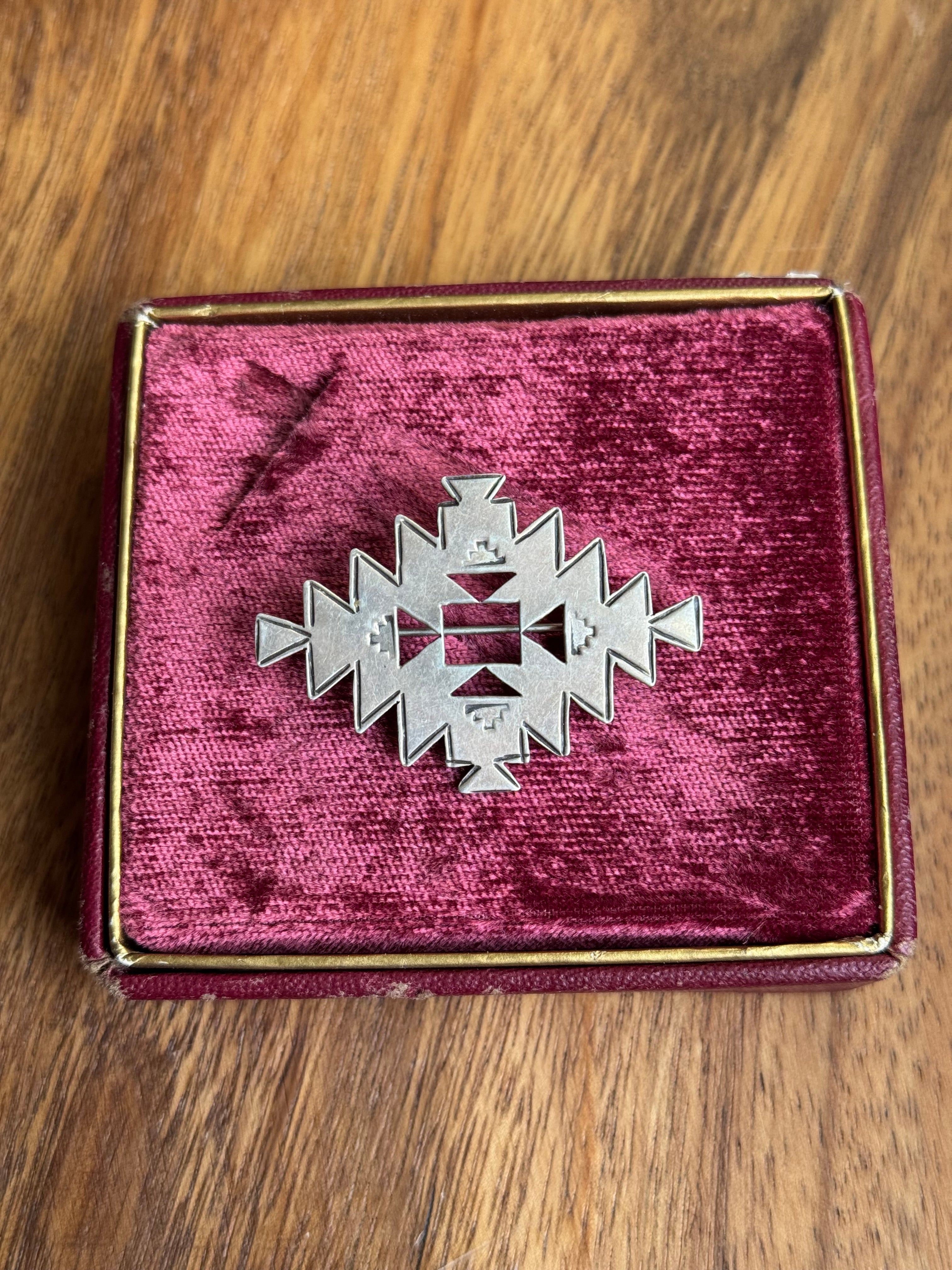 Vintage Sterling Silver Geometric Diamond Cut Out Pin