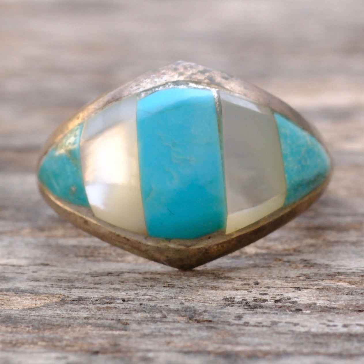 Vintage Sterling Turquoise and Mother Of Pearl Inlay Ring 7.25