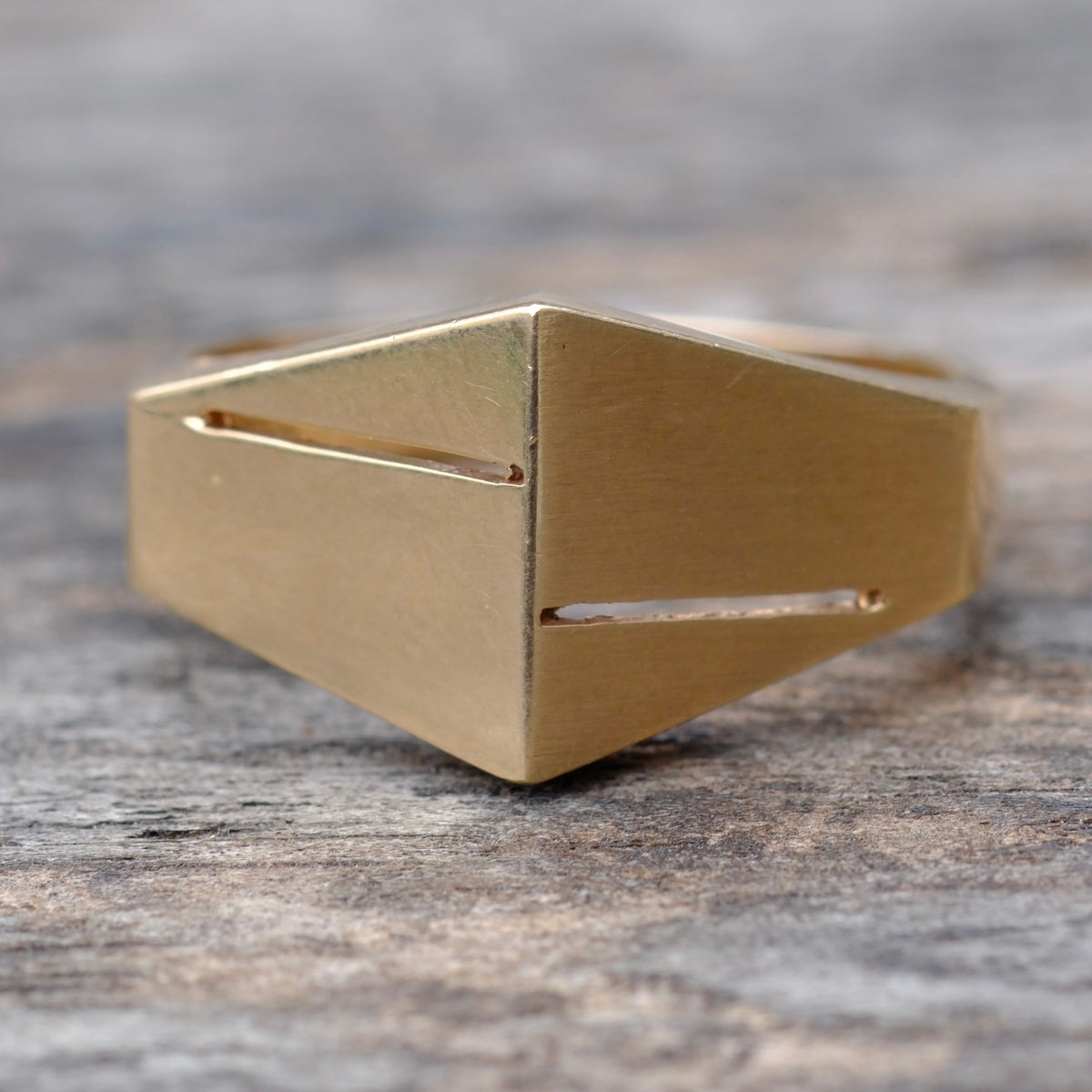 Vintage 10K Solid Gold Dome Ring 10