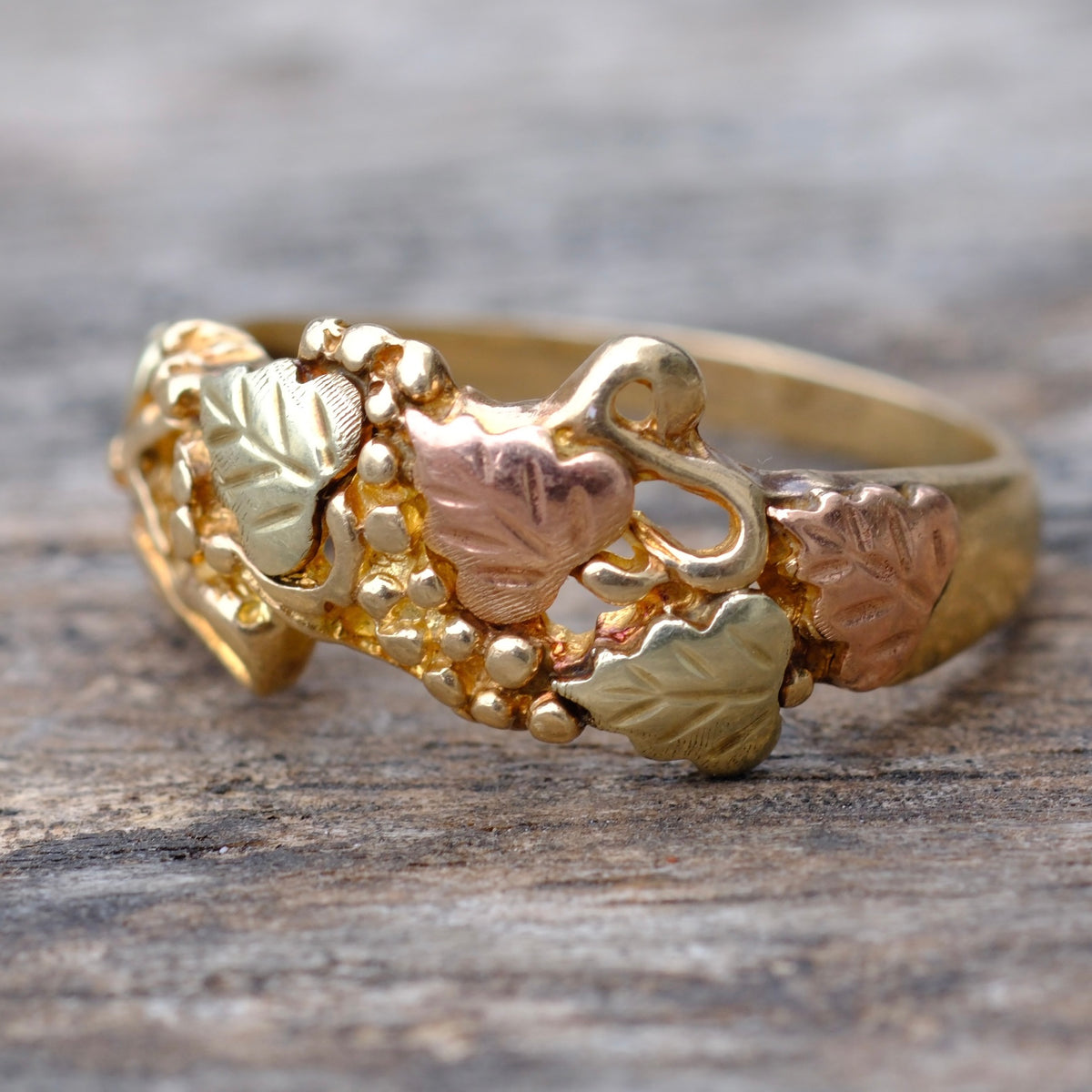 Vintage 10K Solid Gold Leaf Ring 8.5