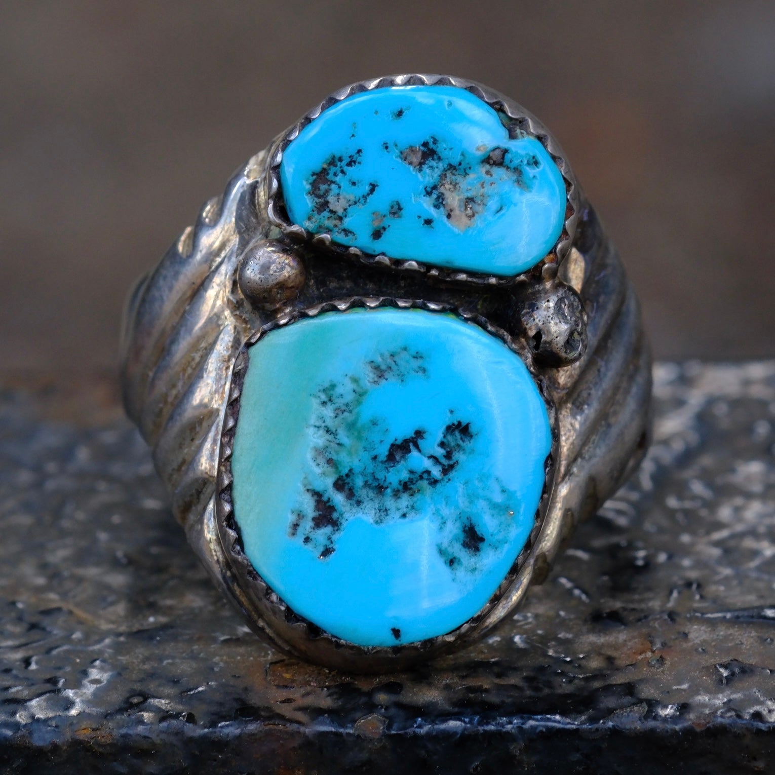 Vintage Sterling 2-Stone Turquoise Ribbed Band Ring 9.5