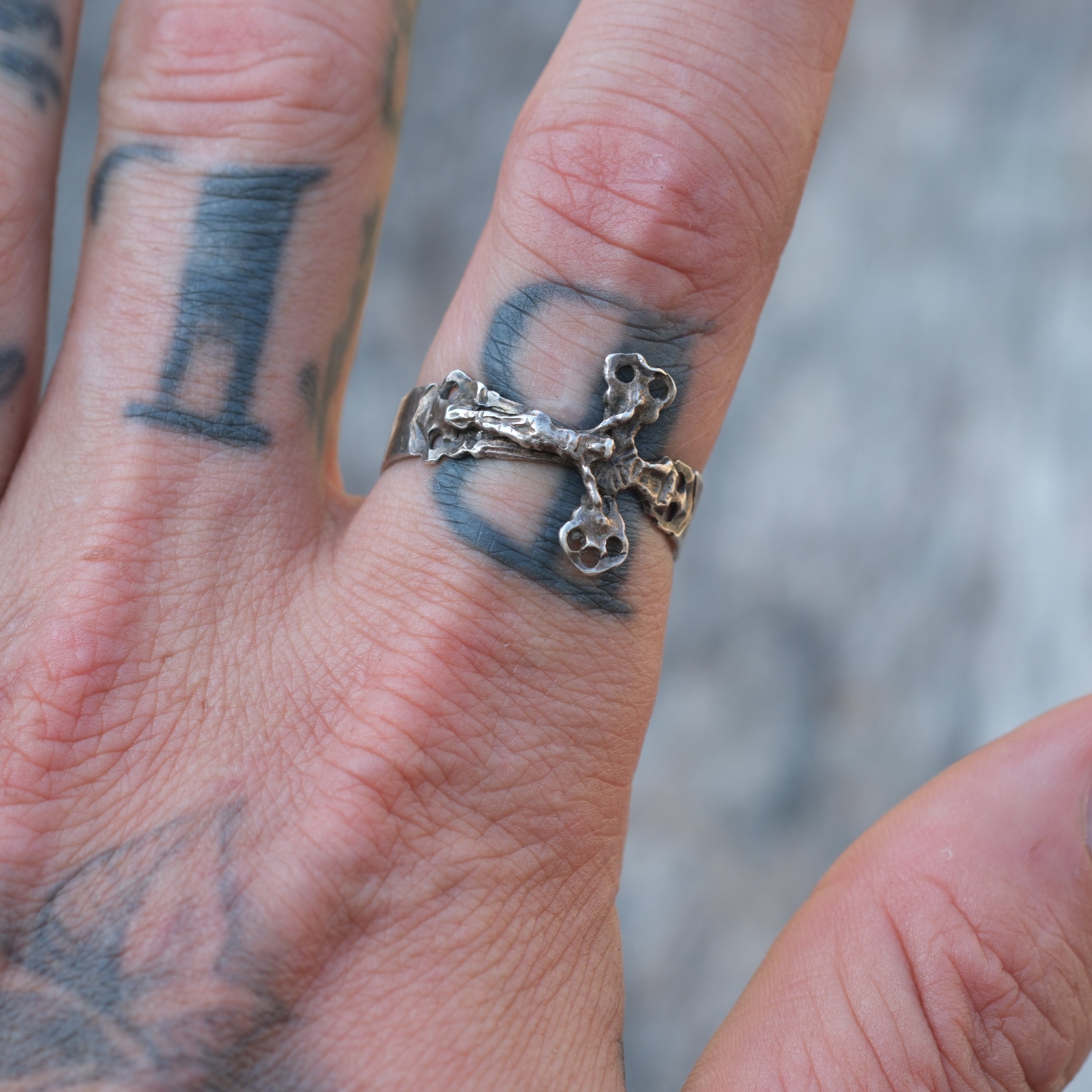 Vintage Sterling Silver Jesus Cross Band Ring 11