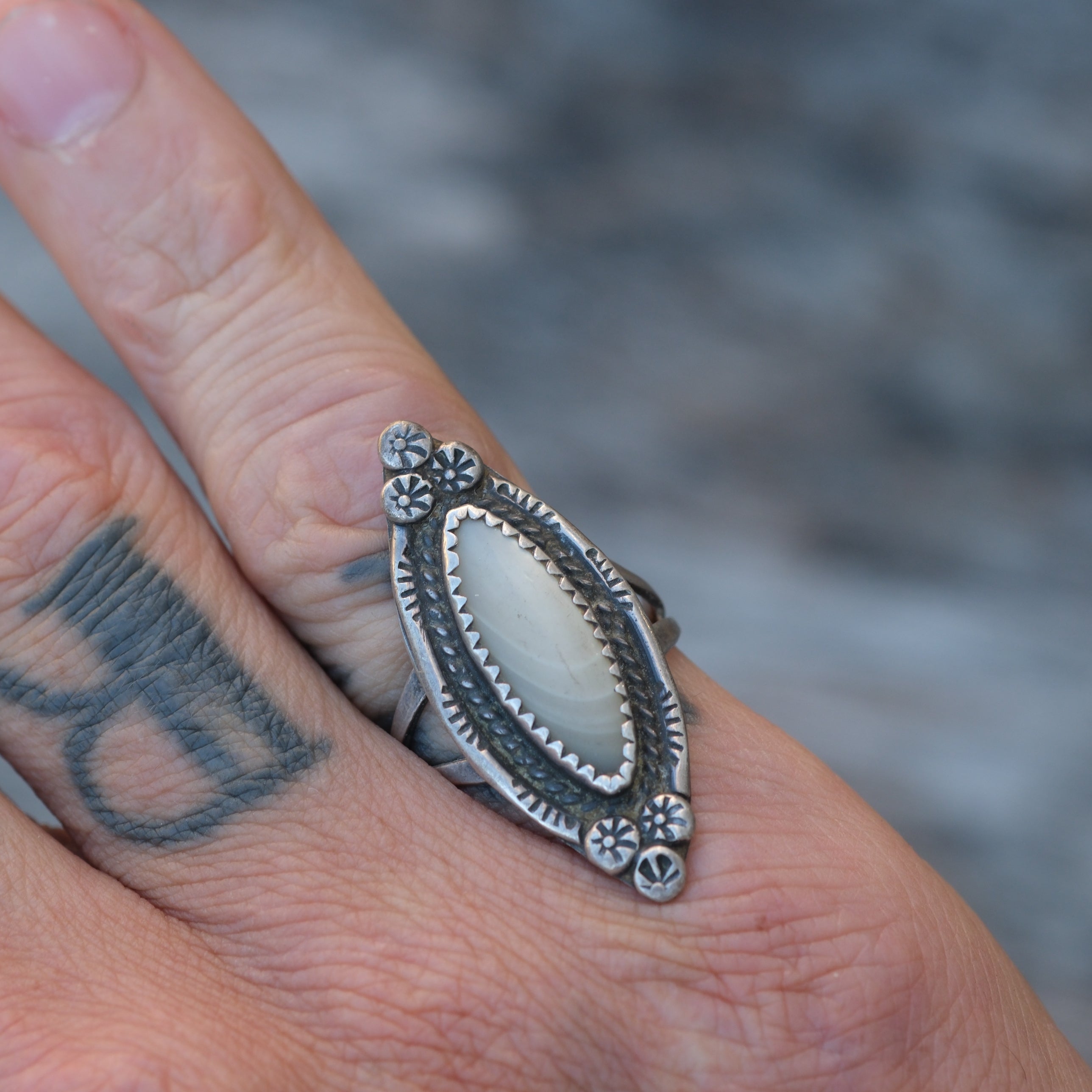 Vintage Sterling Mother Of Pearl Ring 7