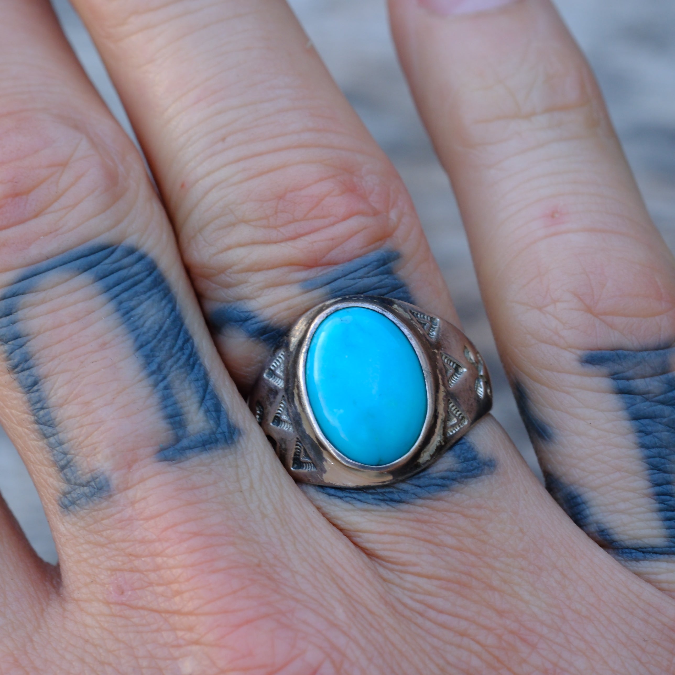 Vintage Sterling Turquoise Stamped Arrows Ring 8.5