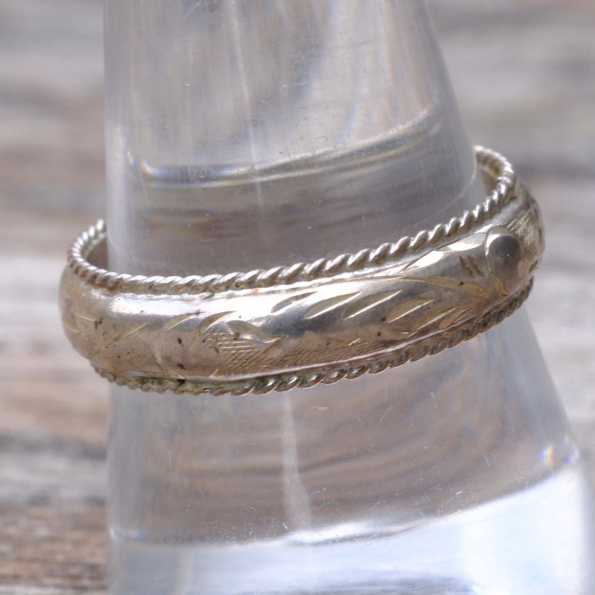 Vintage Sterling Silver Scroll Band Ring 10