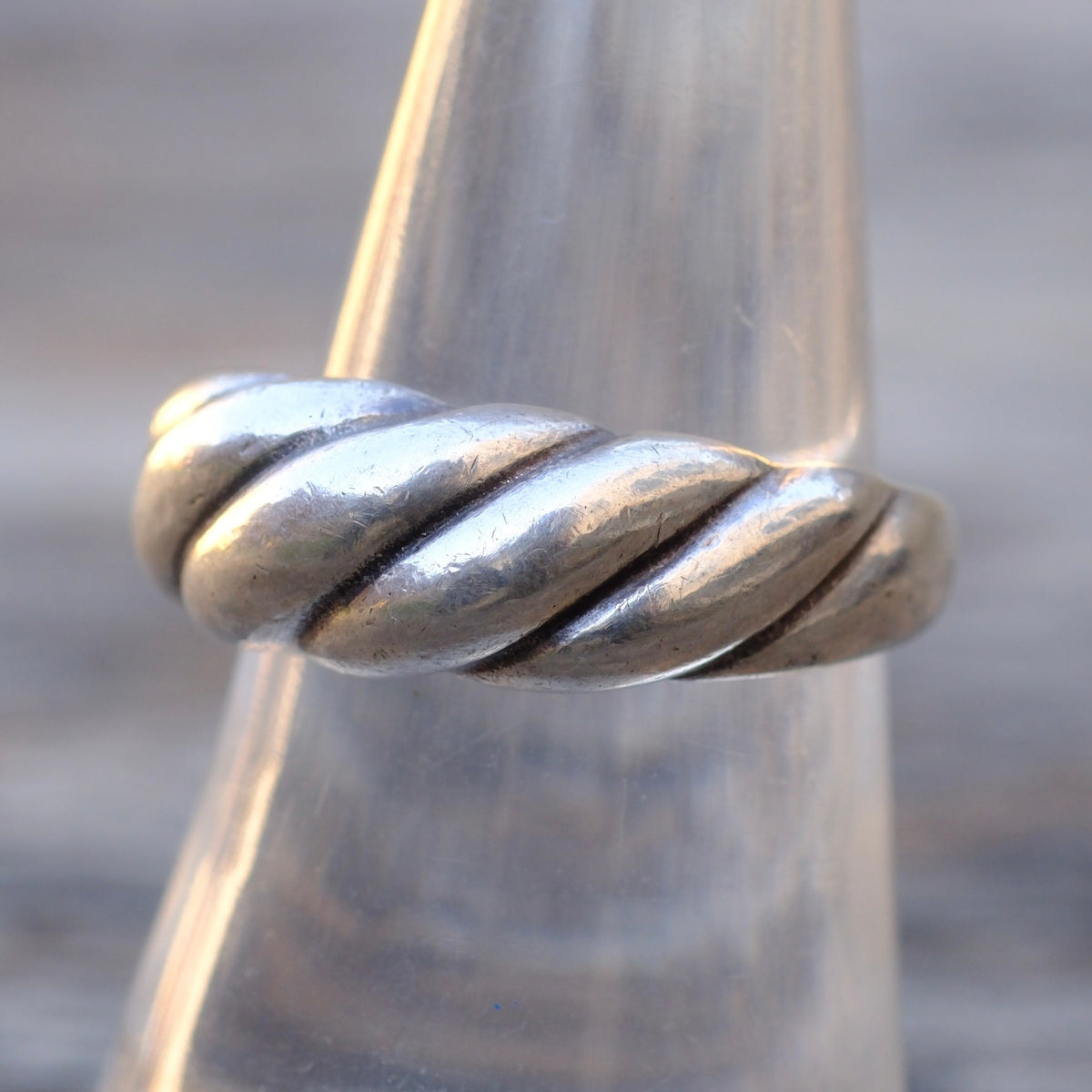 Vintage Sterling Silver Twisted Band Ring 7.75