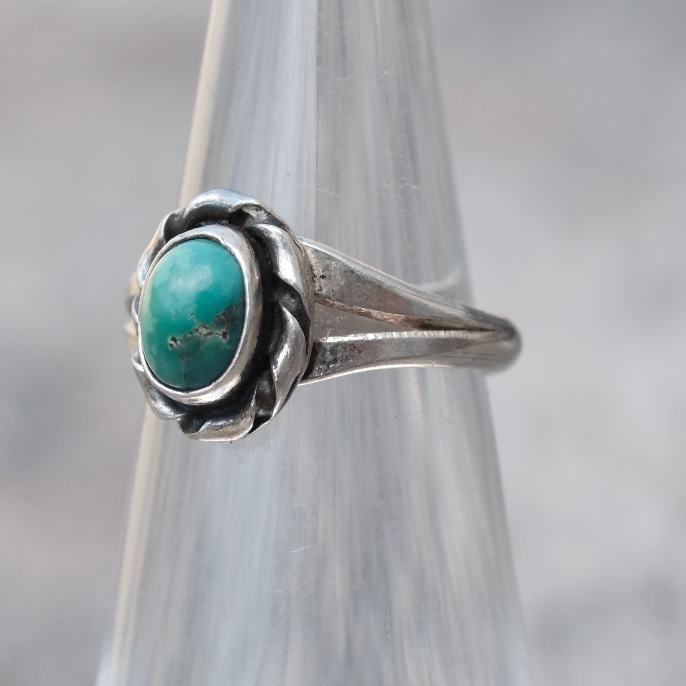 Vintage Sterling Turquoise Roper Ring 3.5