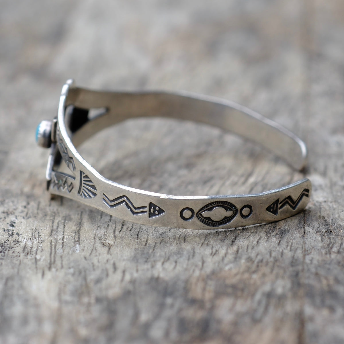 Vintage Sterling Crossed Arrows Turquoise Cuff Bracelet
