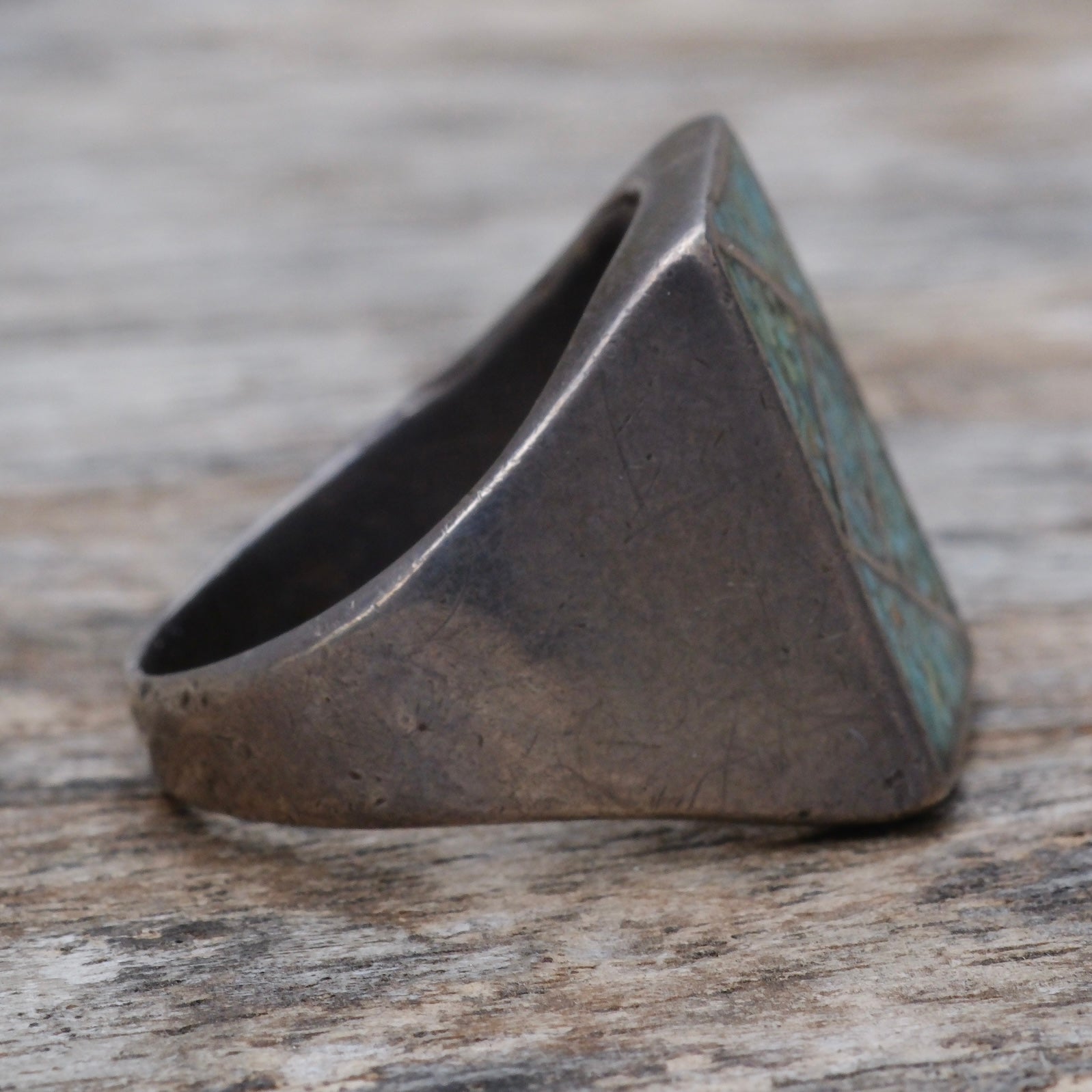 Vintage Sterling Crushed Turquoise Inlay Ring 10.25