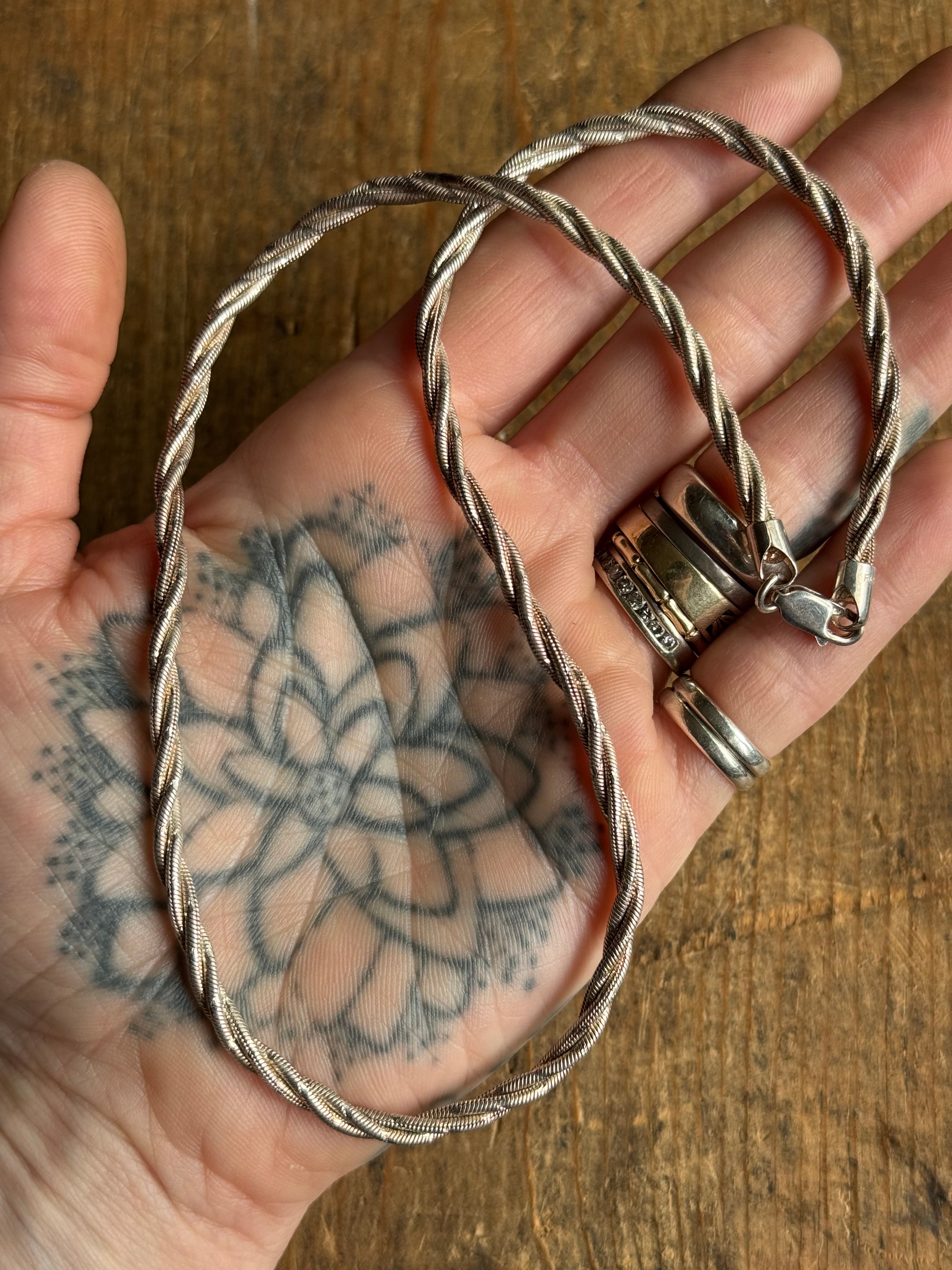 Vintage Sterling Silver 18” Twisted Snake Chain Necklace