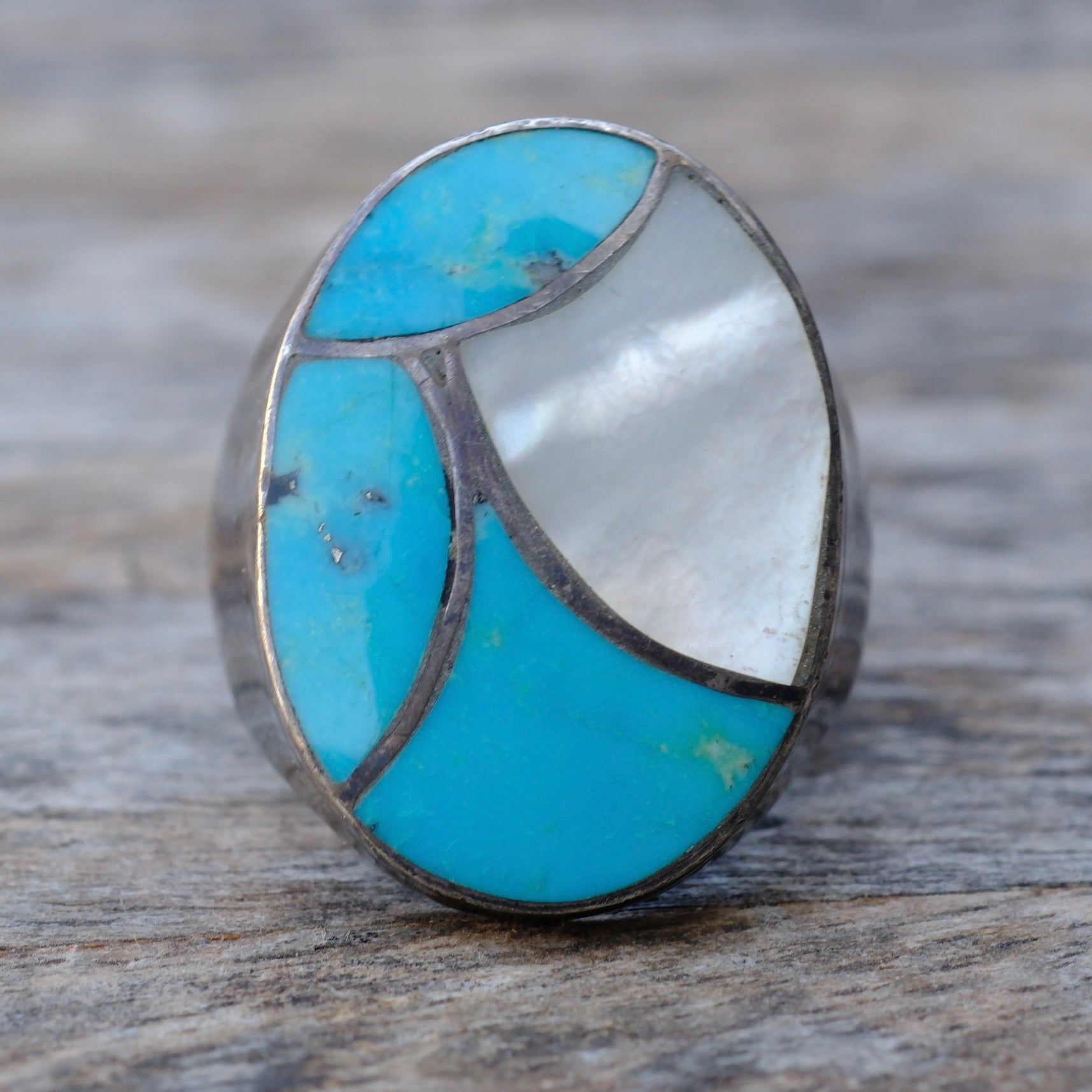 Vintage Sterling Turquoise and Mother Of Pearl Inlay Ring 9.75