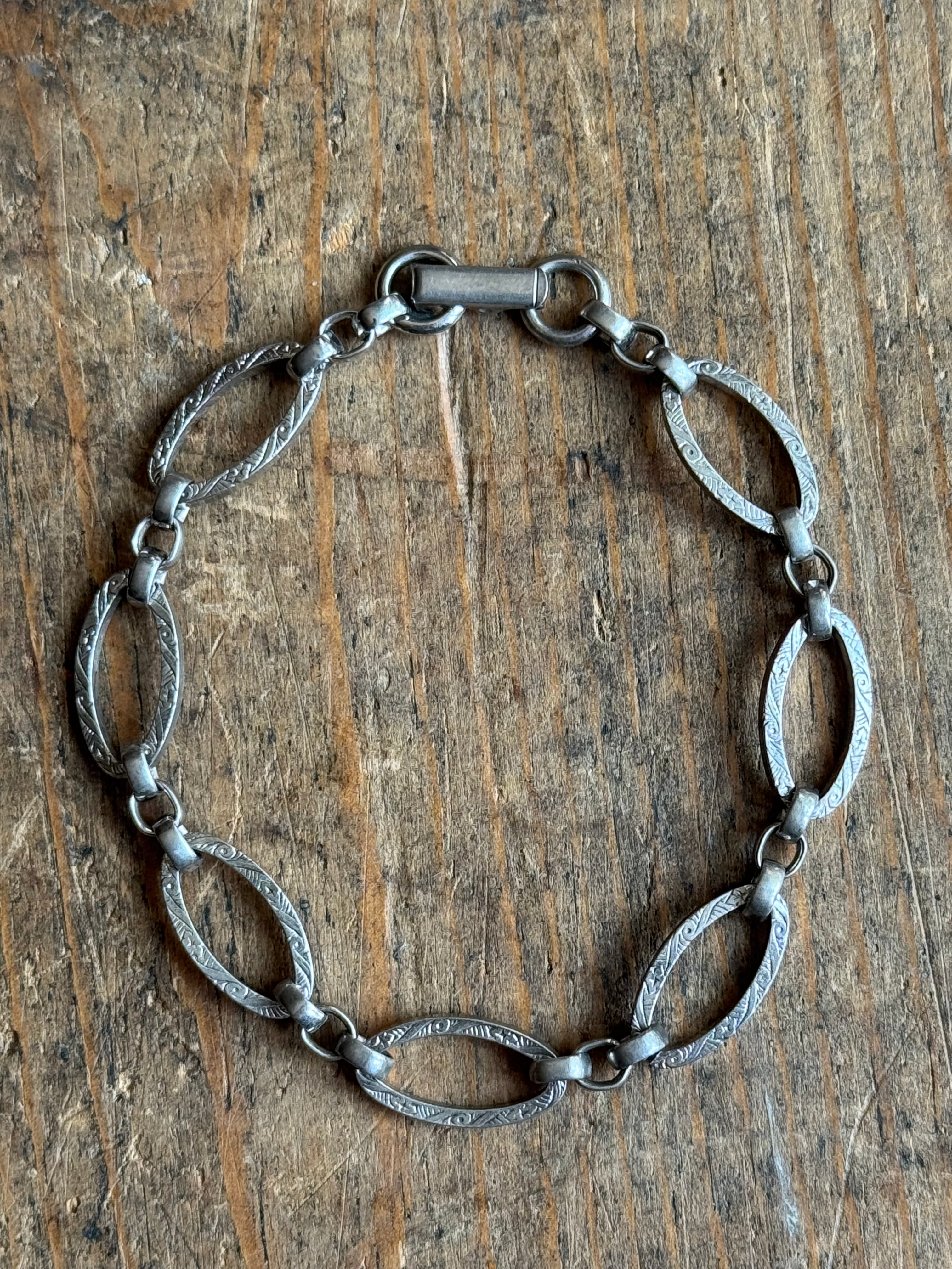 Vintage Sterling Silver 7” Etched Oval Link Chain Bracelet