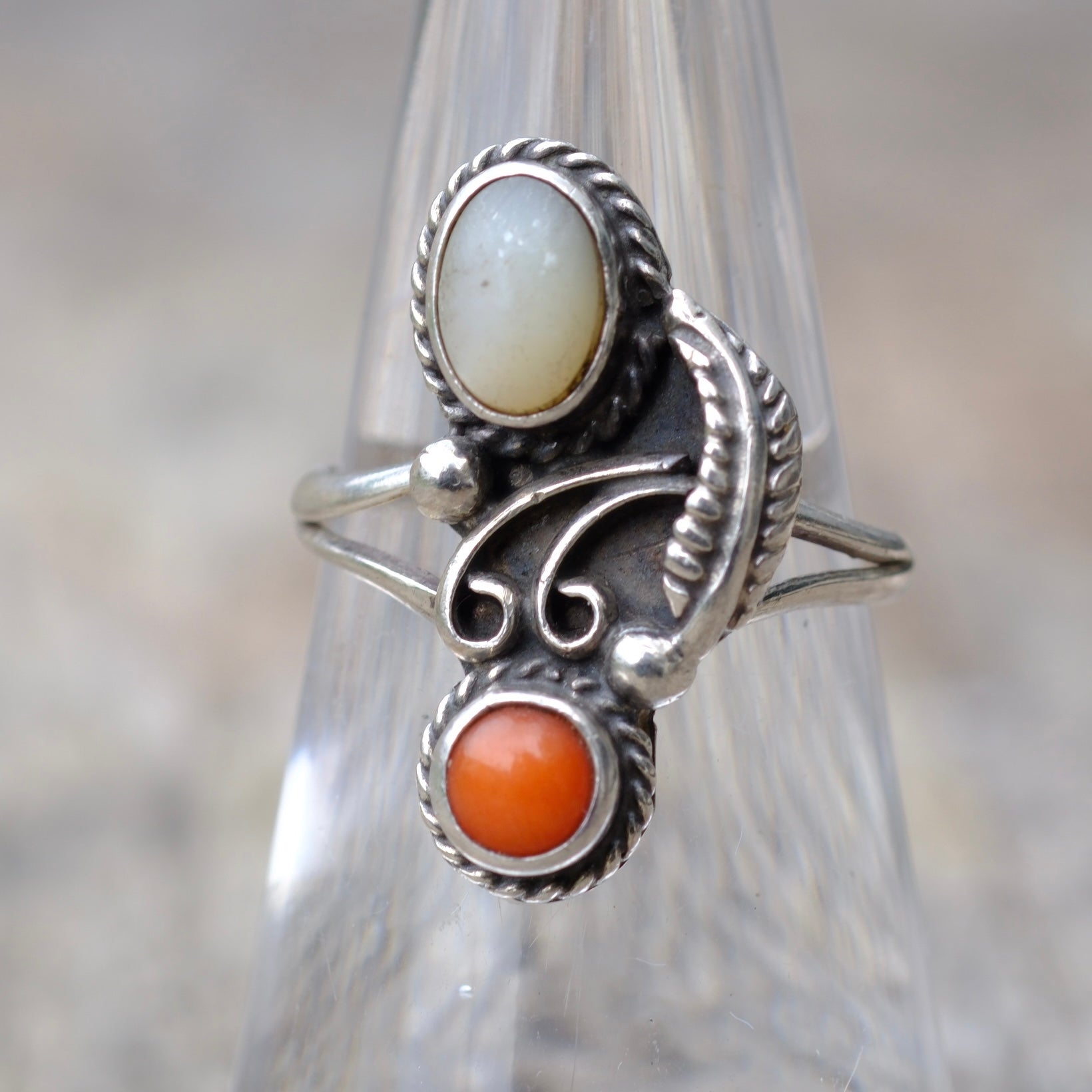 Vintage Sterling Coral and MOP Feather Ring 6.25