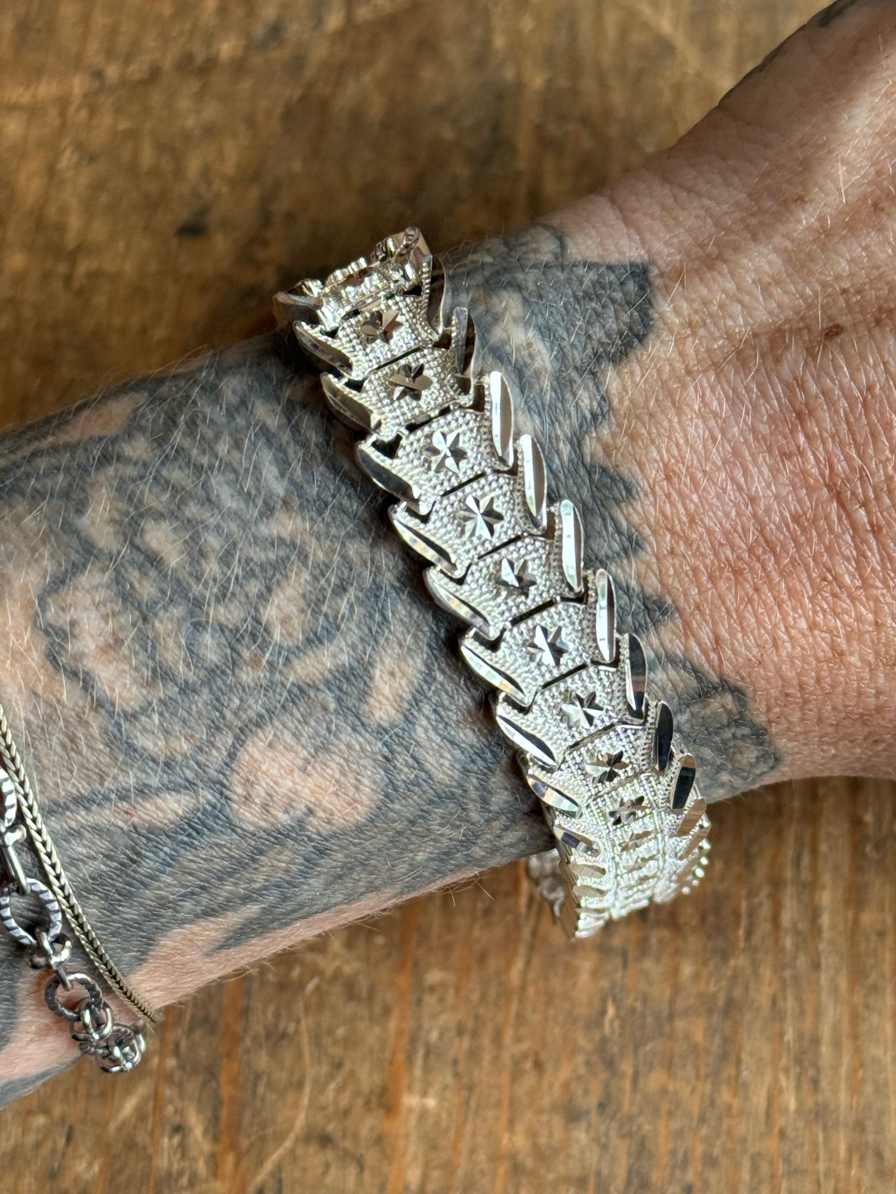 Vintage Sterling Silver 8.5” Etched Star Link Chain Bracelet