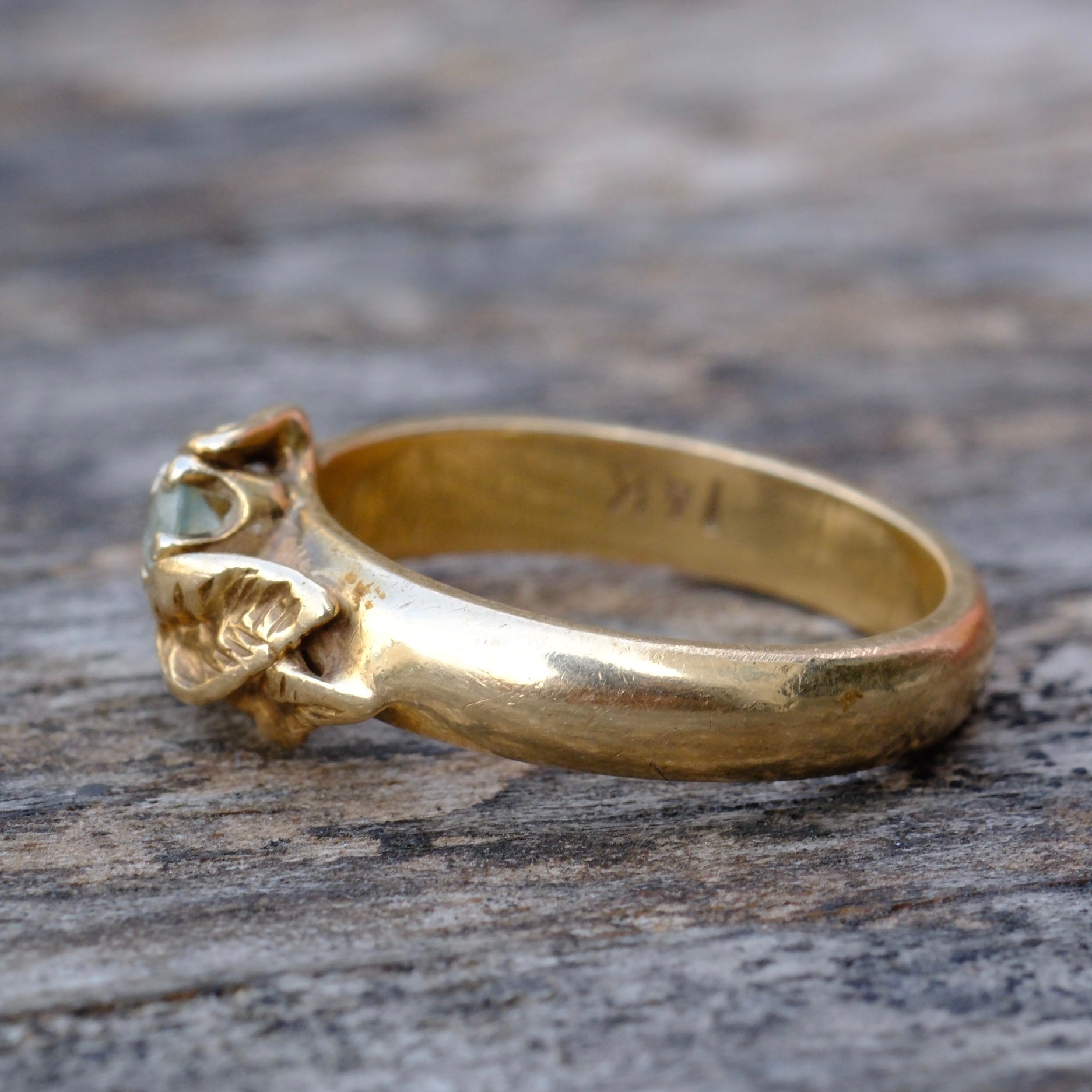 Vintage 14K Gold Aquamarine Leaf Ring 4.75
