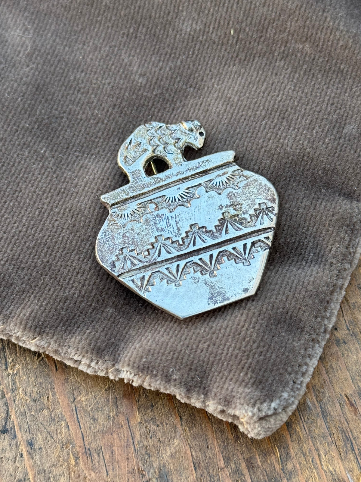 Vintage Sterling Silver Stamped Buffalo Vase Pin