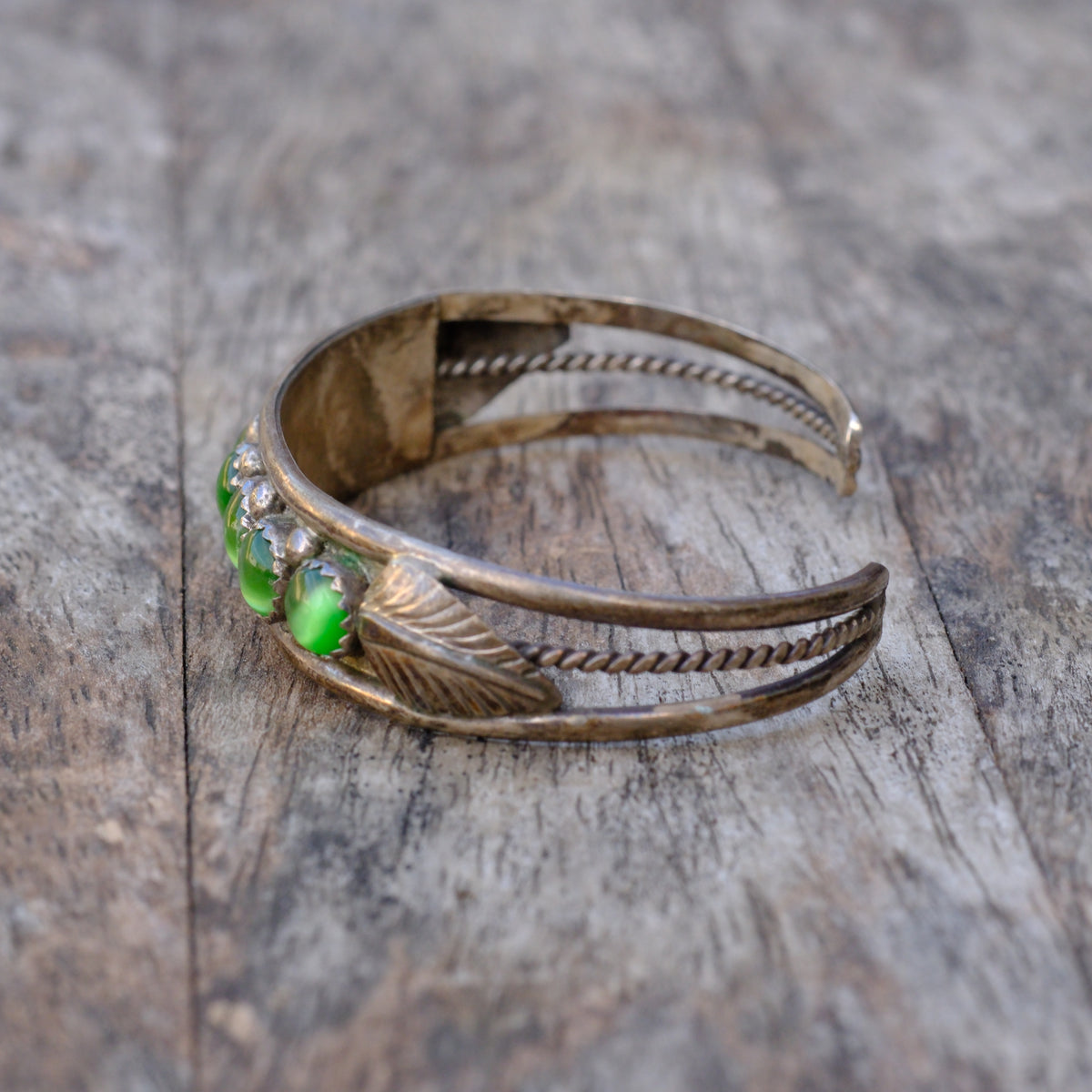 Vintage Sterling Green Cats Eye Cuff Bracelet