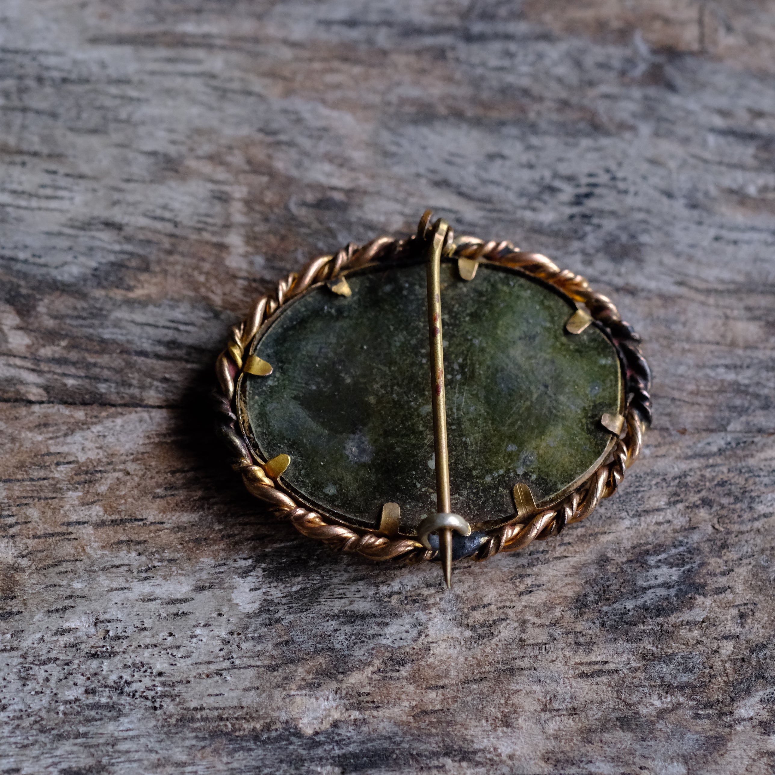 Vintage 1900's Memorial Brooch