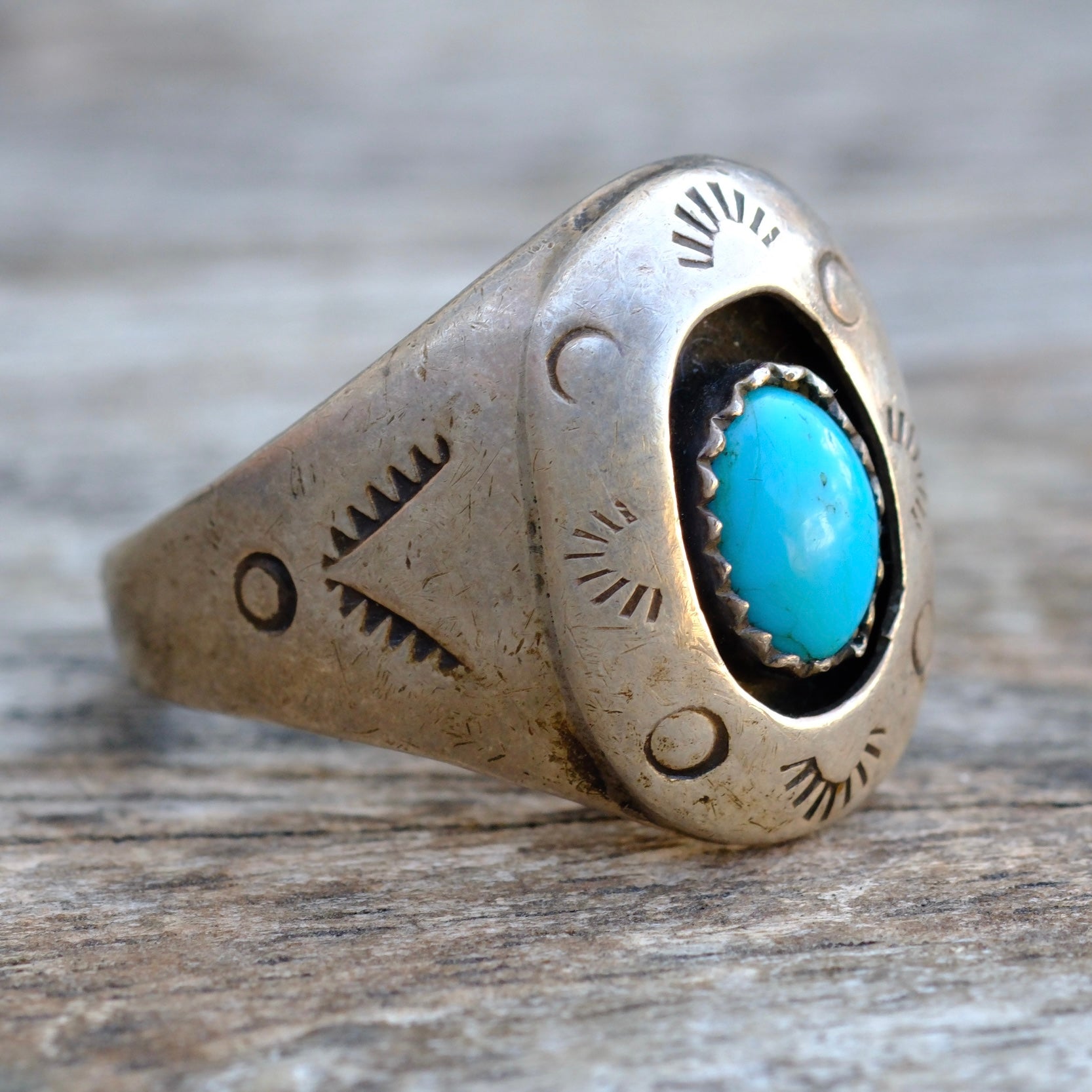 Vintage Sterling Stamped Shadowbox Ring 11