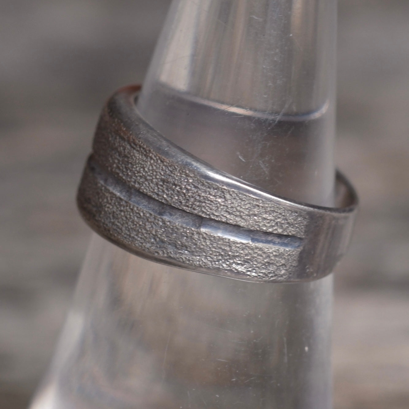 Vintage Sterling Silver Textured Band Ring 6.75