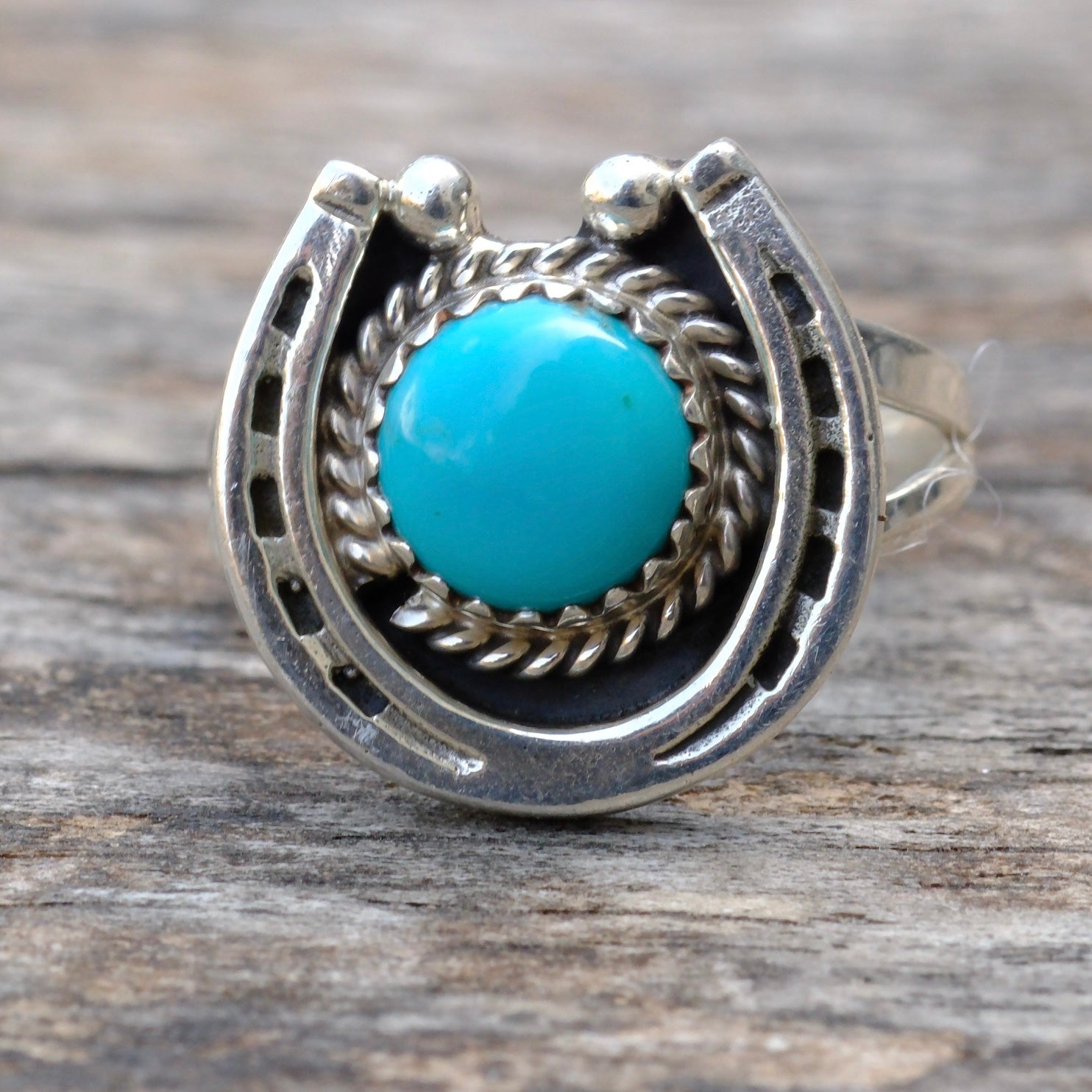 Vintage Sterling Turquoise Horseshoe Ring 8.5