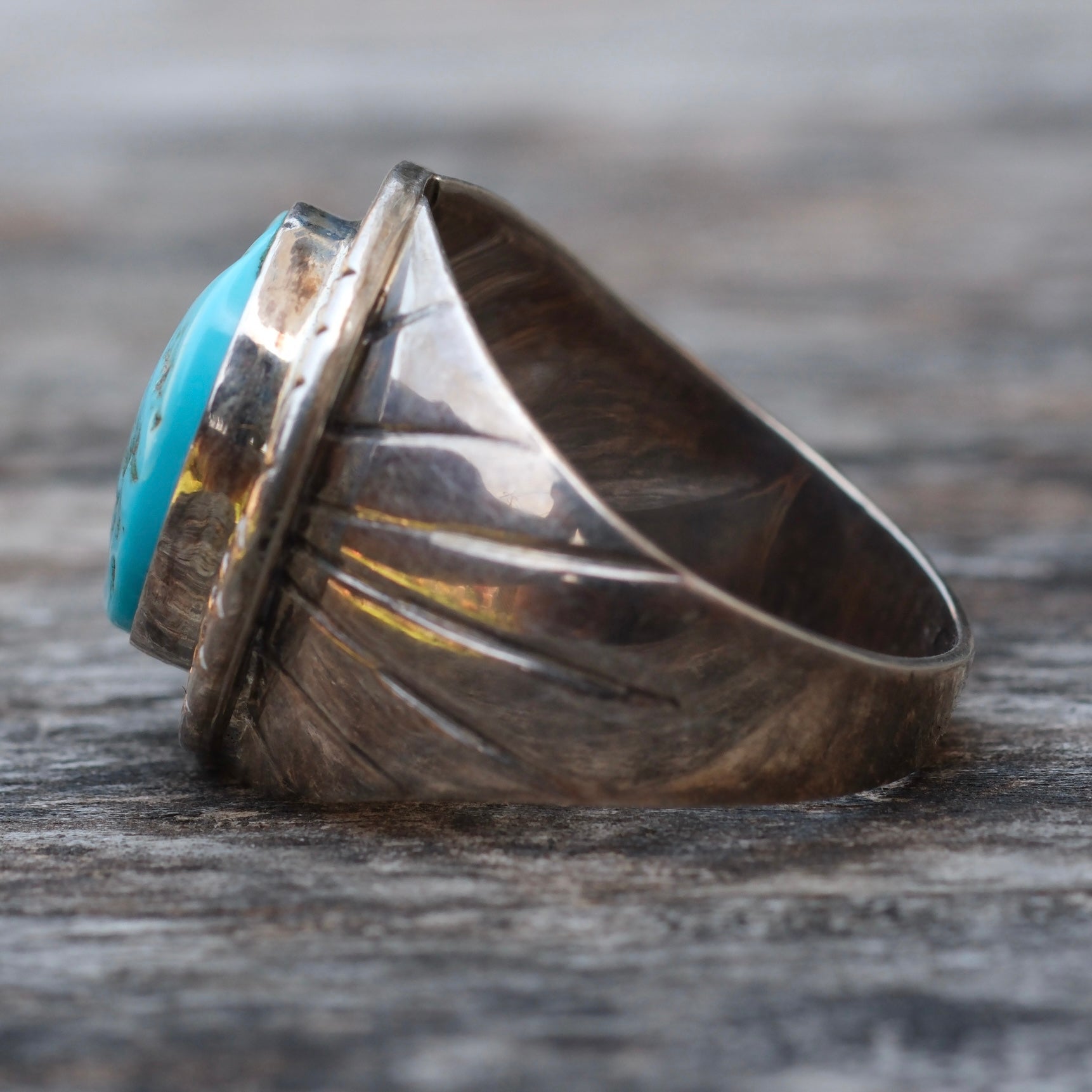 Vintage Sterling Turquoise Ribbed Band Ring 12.25