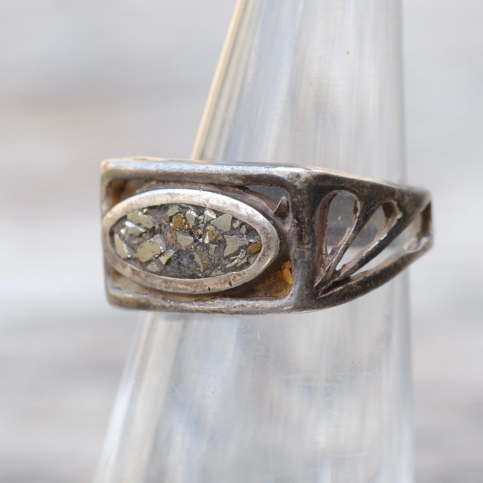 Vintage Sterling Silver Chip Ring 4.5