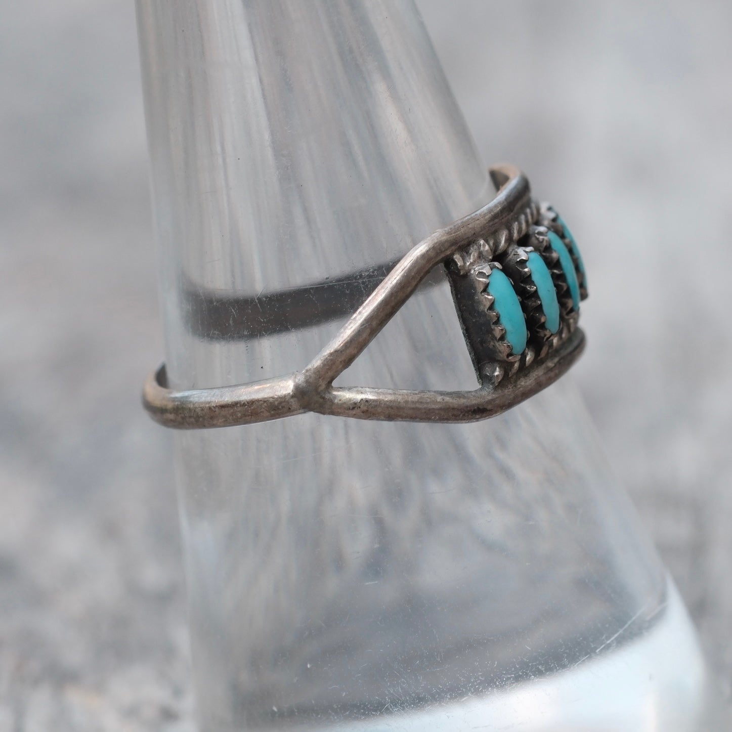 Vintage Sterling Petit Point Band Ring 8.5