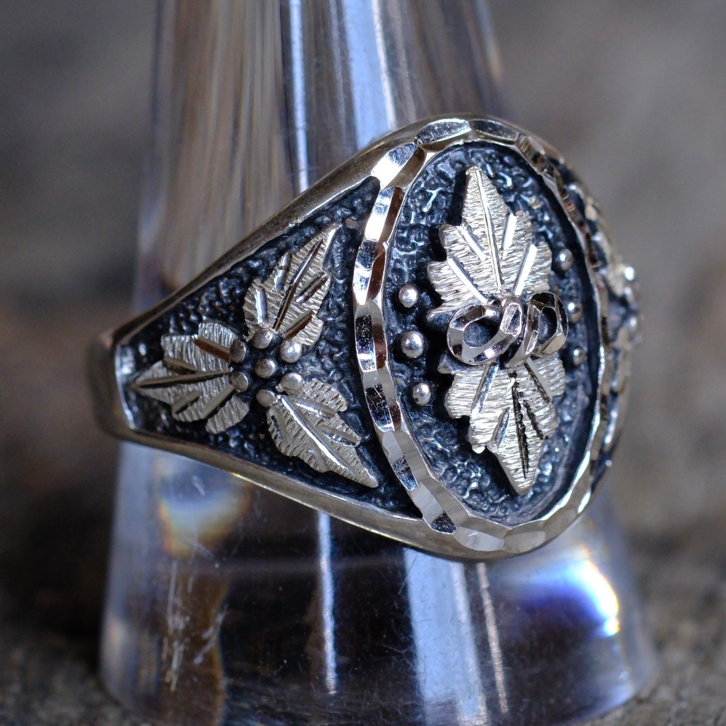 Vintage Sterling Leaf Signet Ring 11.5