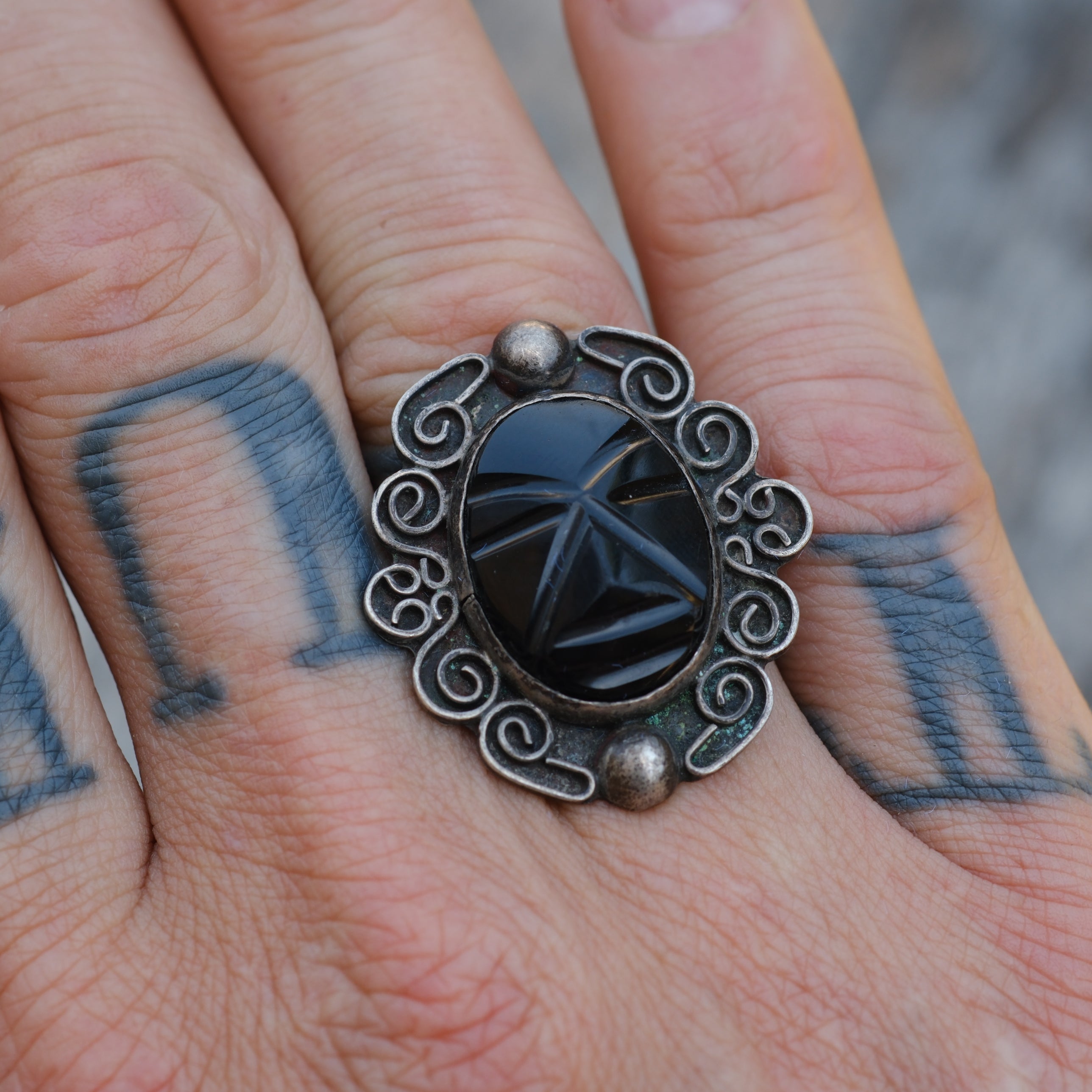 Vintage Sterling Carved Onyx Ring 8.25
