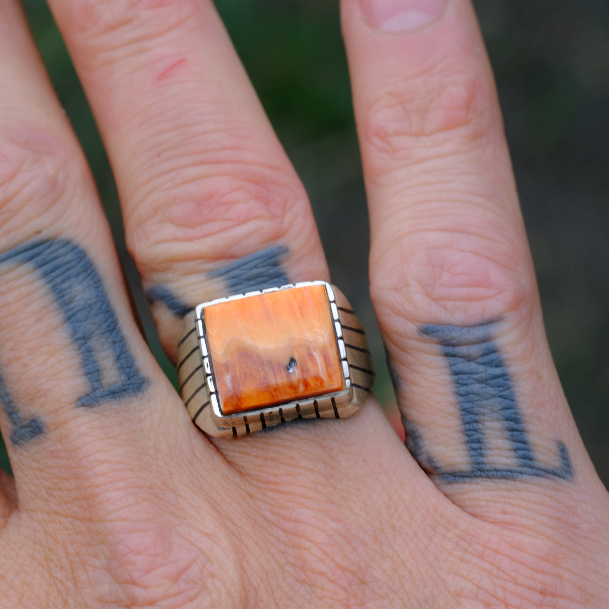 Vintage Sterling Spiny Oyster Ribbed Band Ring 9.25