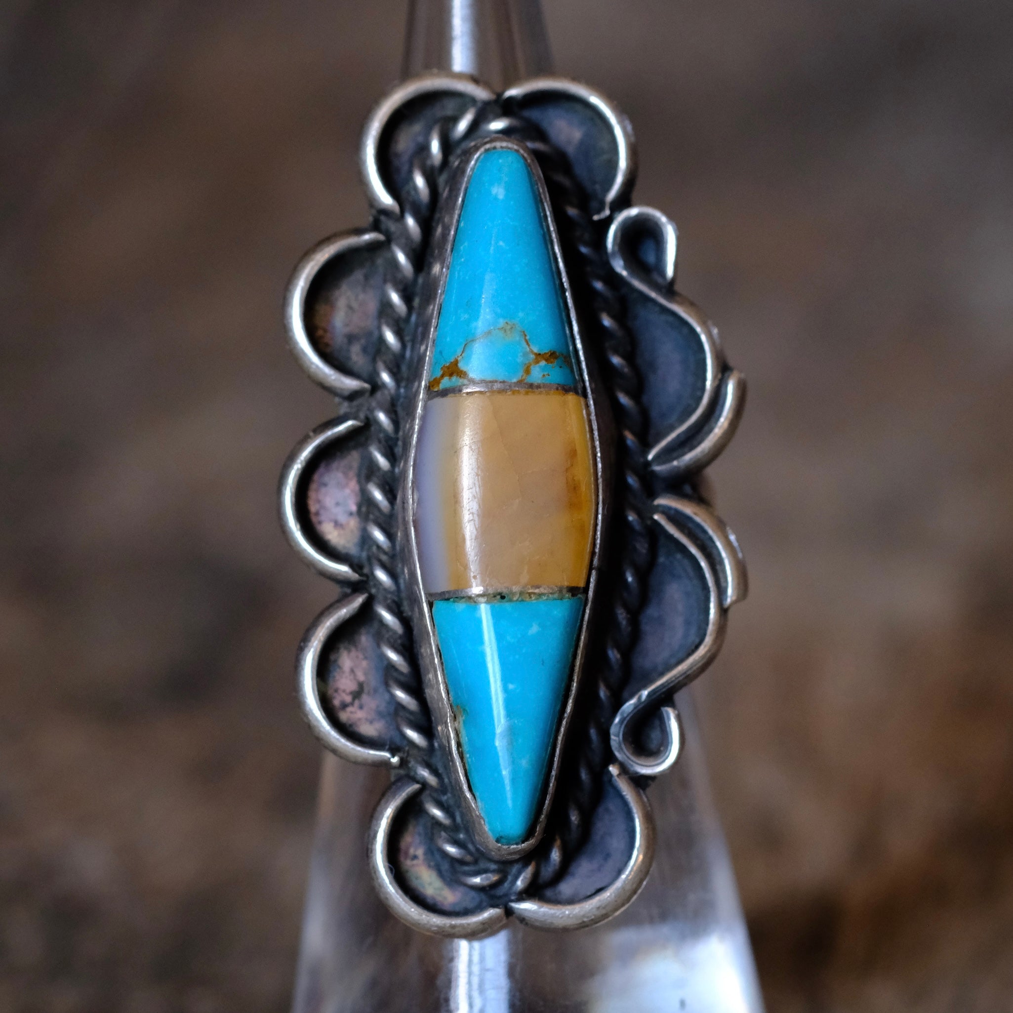 Vintage Sterling Turquoise and Mother Of Pearl Ring 4.5