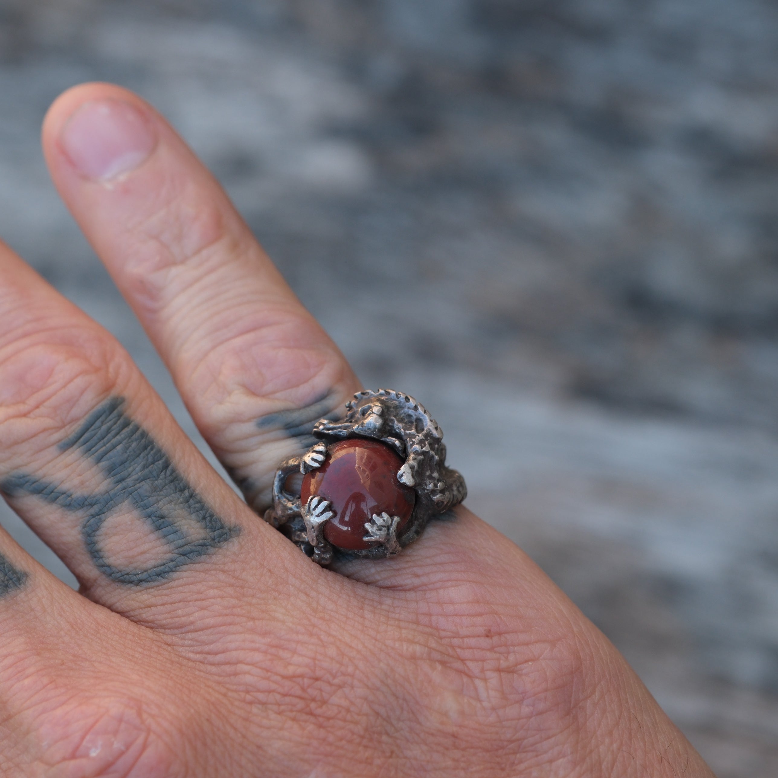 Vintage Sterling Red Jasper Alligator Ring 6.75