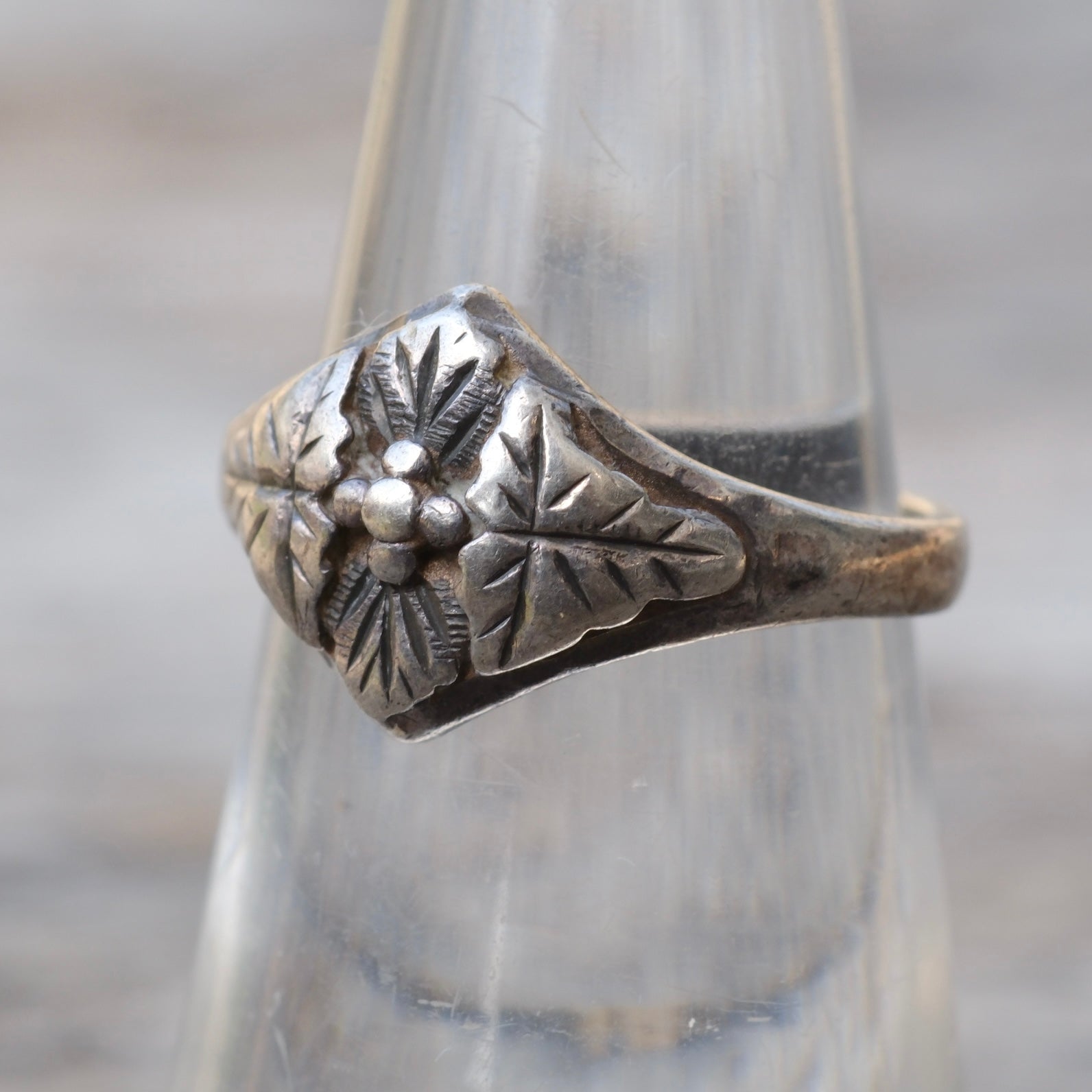 Vintage Sterling Floral Ring 5.75