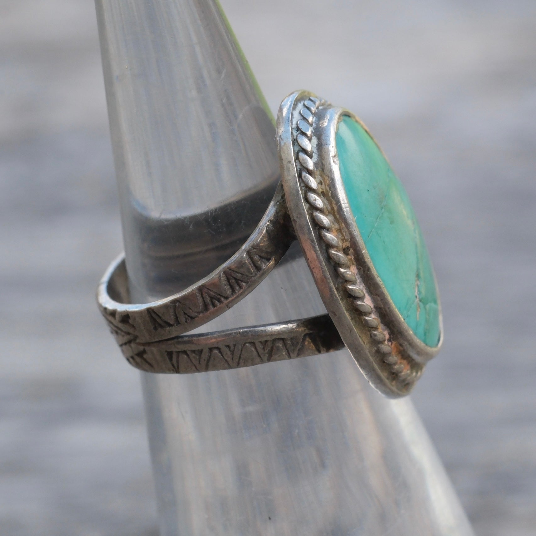 Vintage Sterling Turquoise Roper Ring 2.25