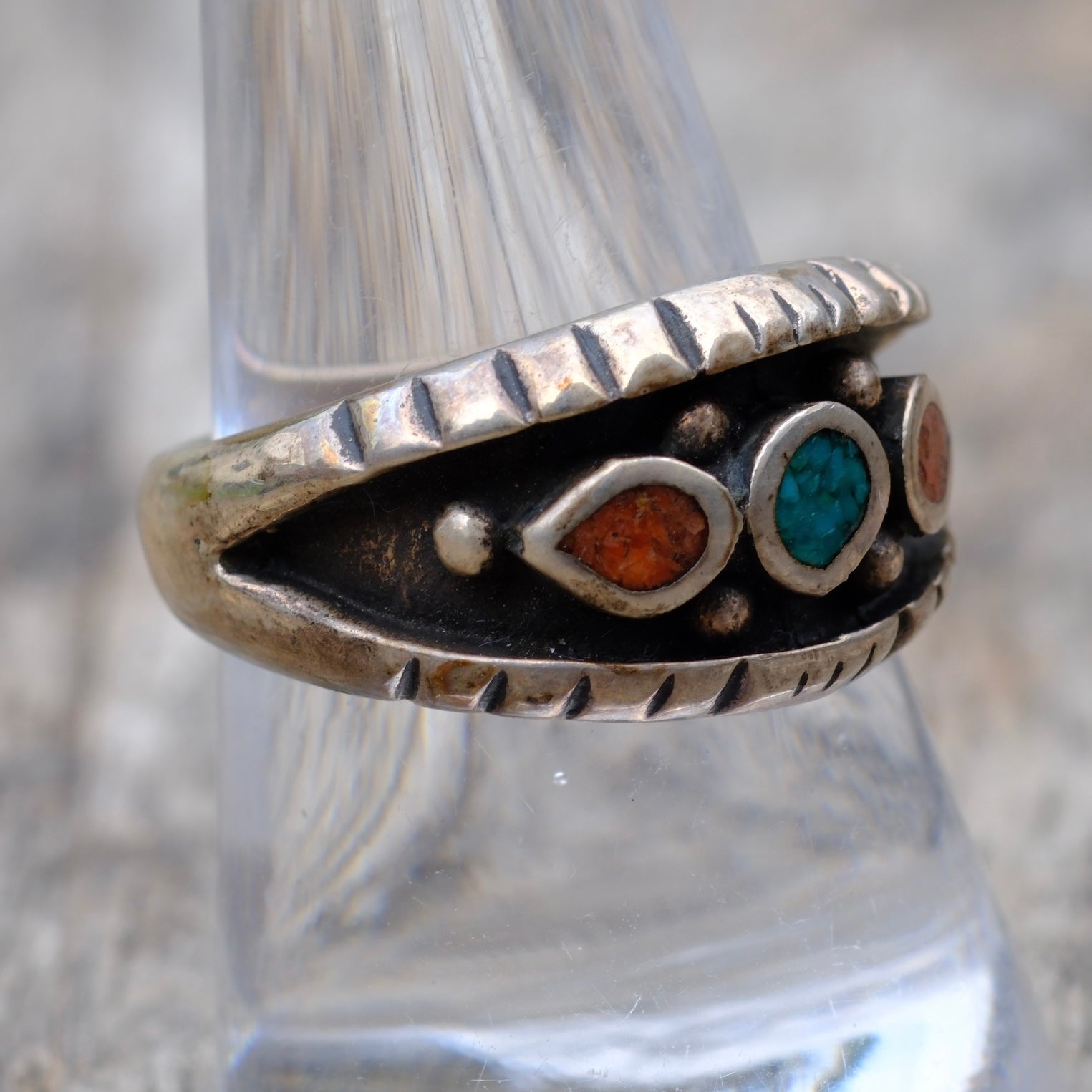 Vintage Sterling Crushed Turquoise and Coral Inlay Band Ring 9