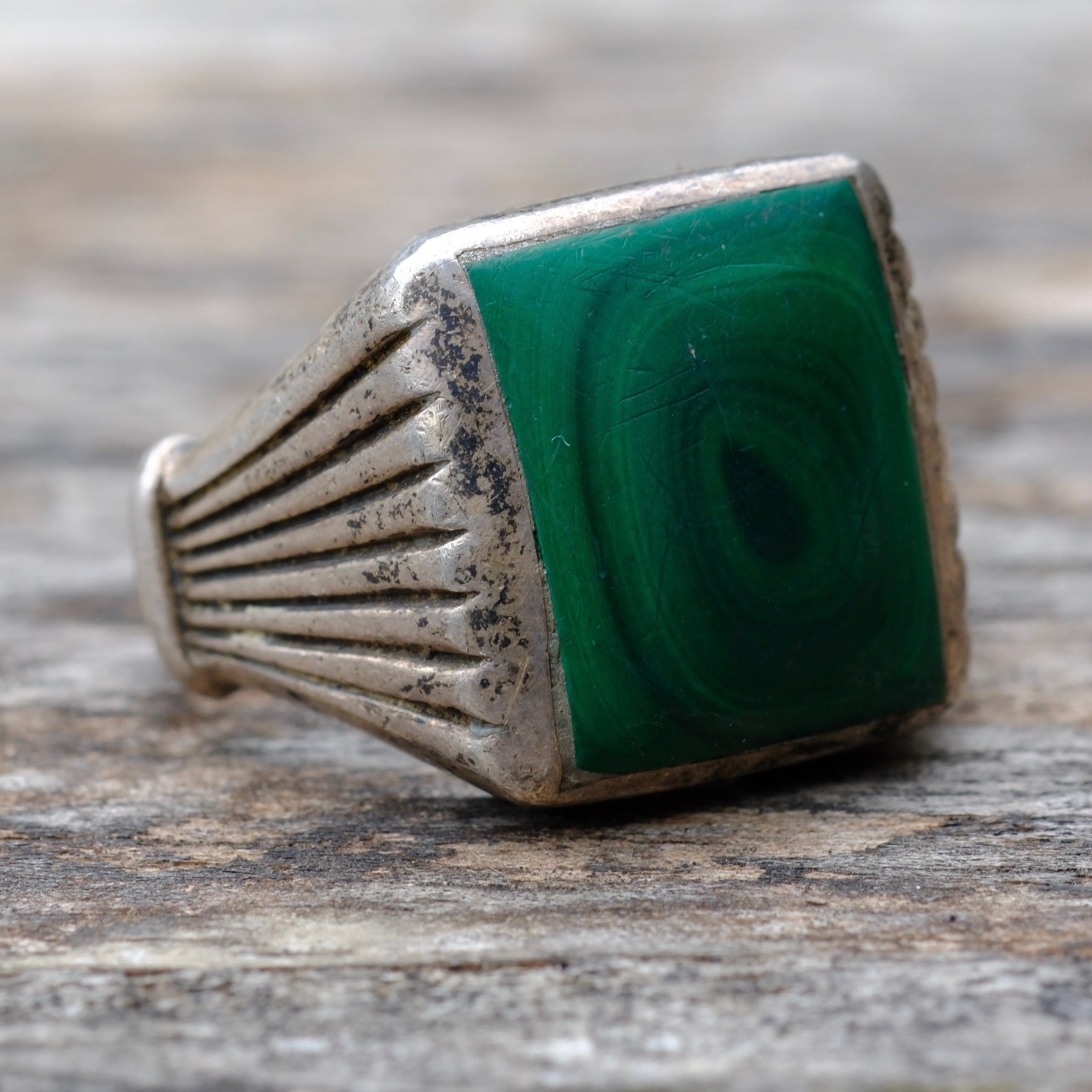 Vintage Sterling Malachiet Ribbed Band Ring 11.5