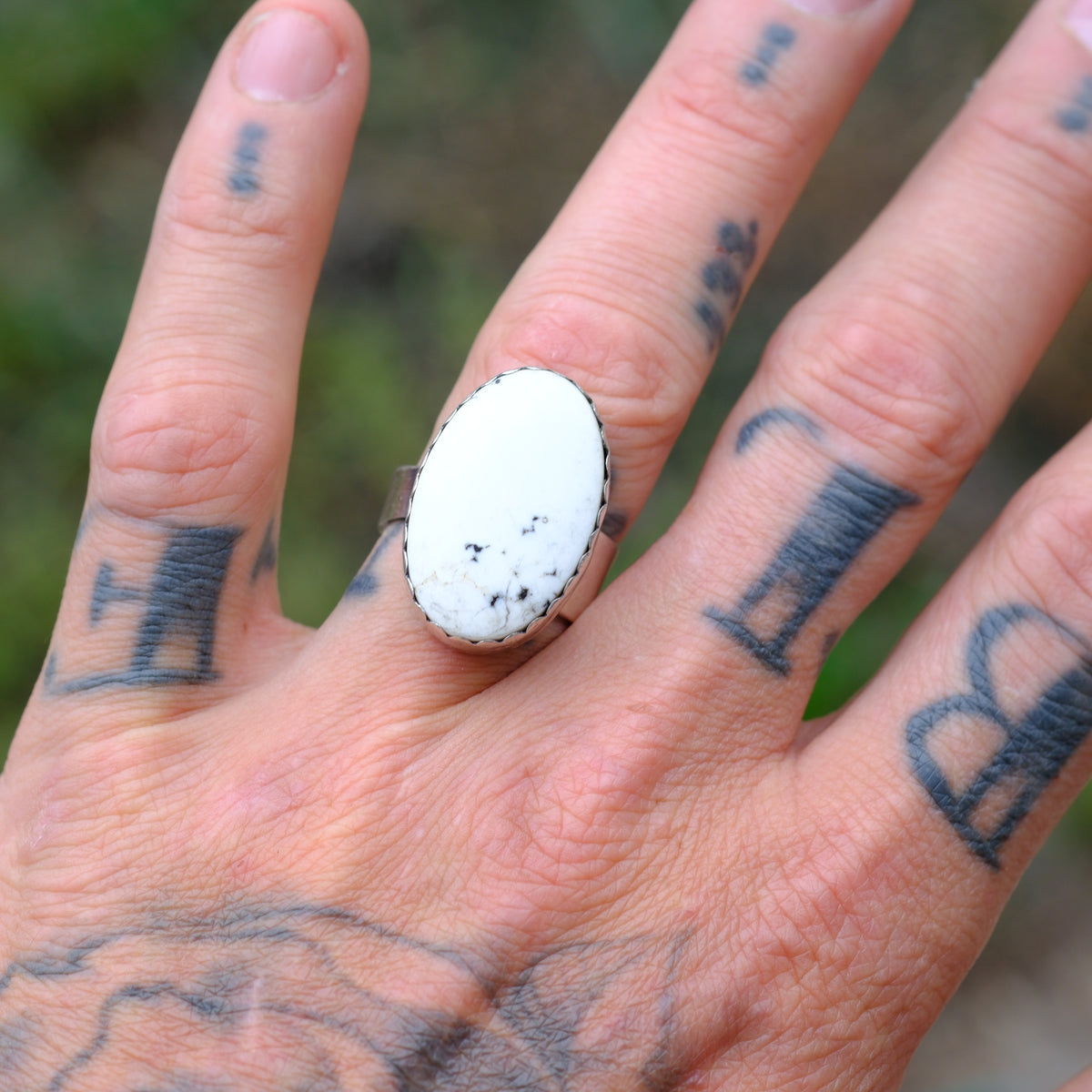 Vintage Sterling White Buffalo Ring 8.5