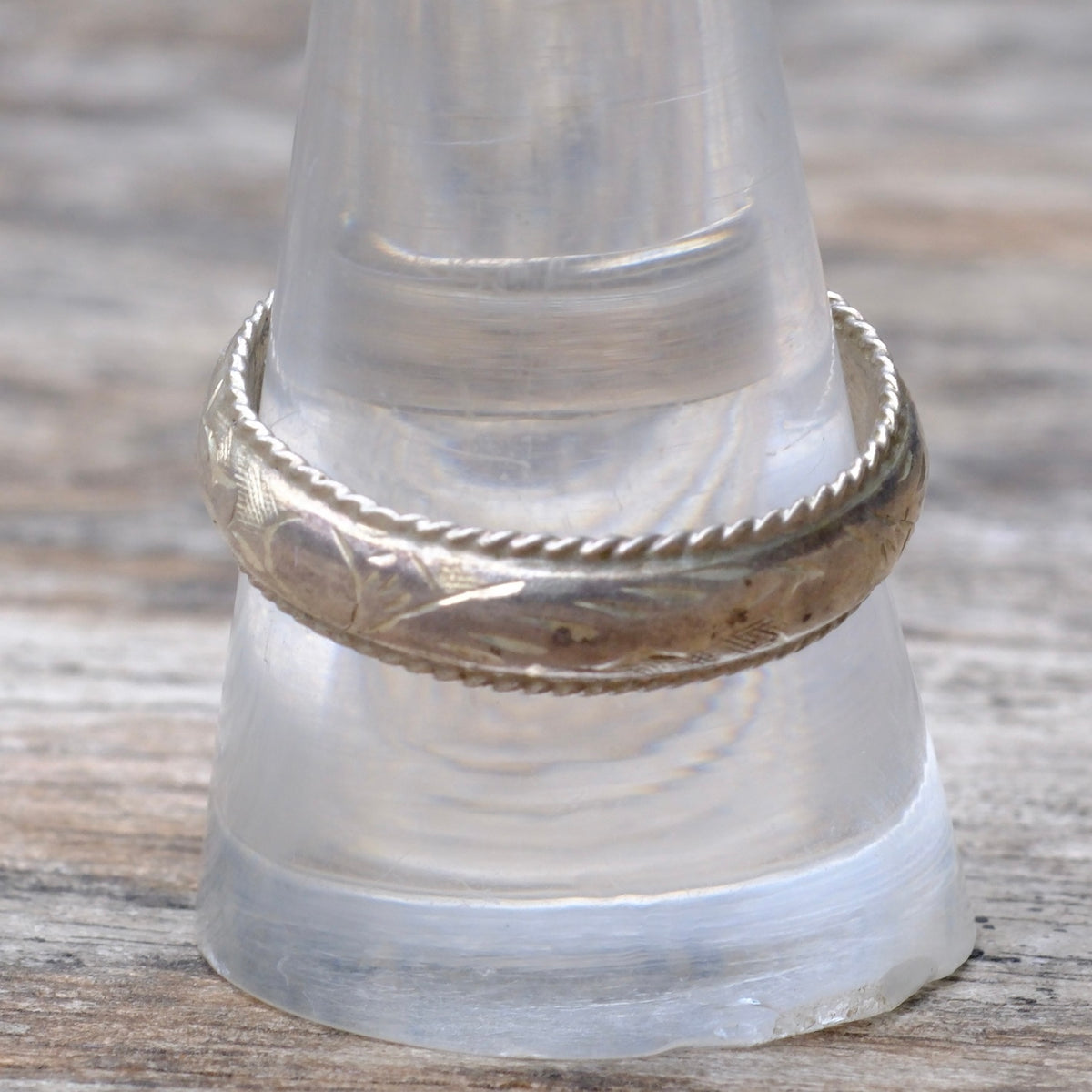 Vintage Sterling Scroll Band Ring 10