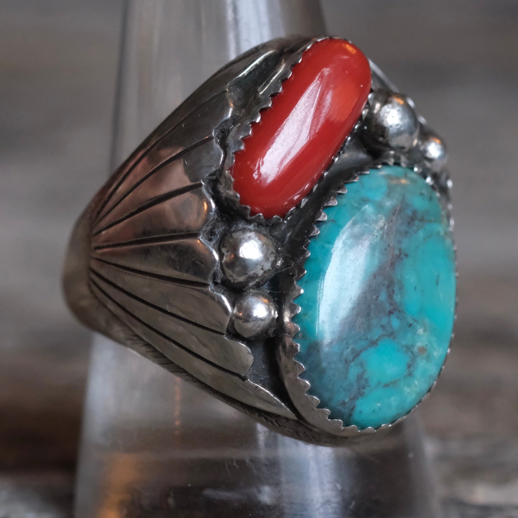 Vintage Sterling Turquoise and Coral Ribbed Band Ring 10.5