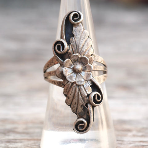 Vintage Sterling Silver Feather Blossom Ring 7.75