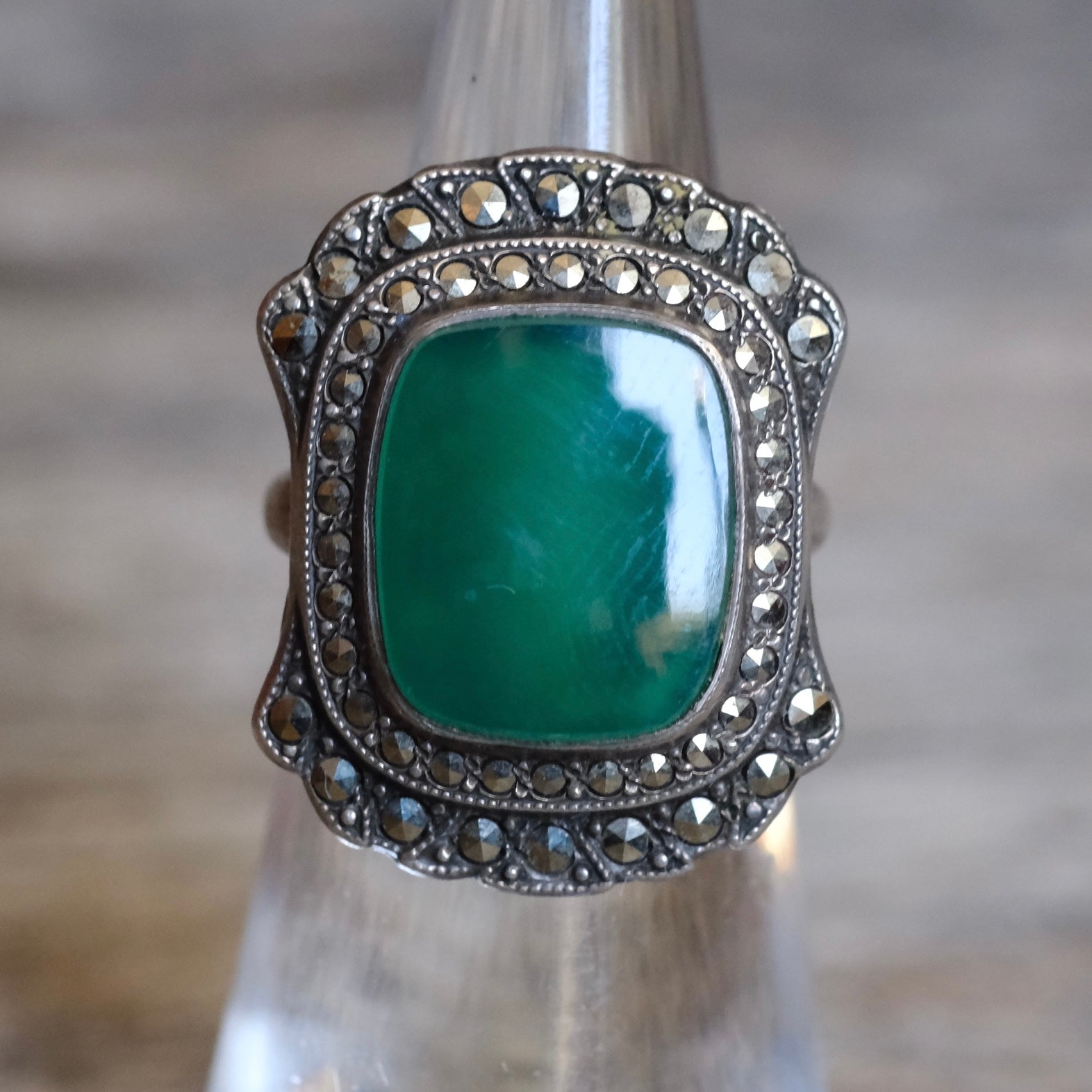 Vintage Sterling Green Carnelian and Marcasite Ring 3.75