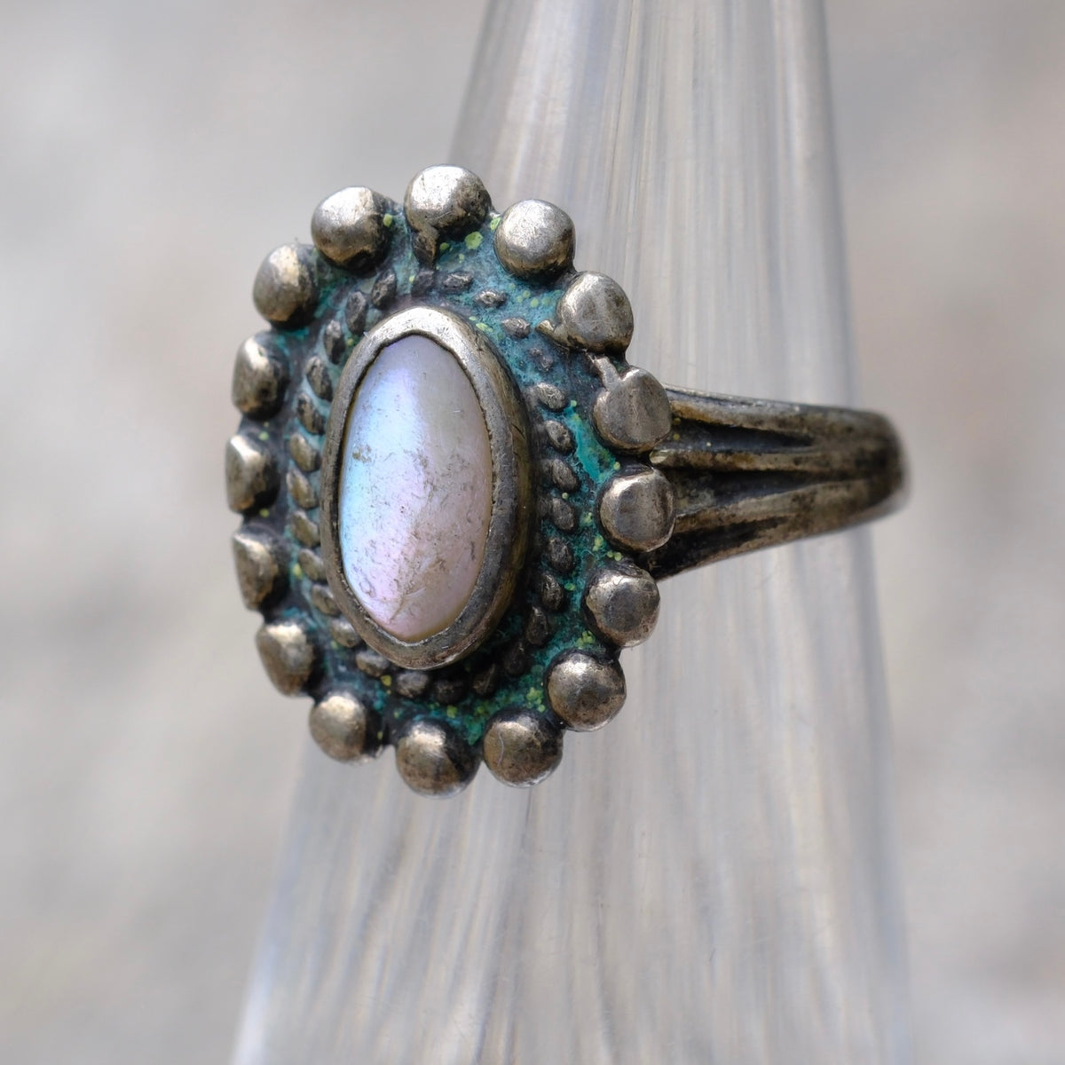 Vintage Sterling Mother Of Pearl Feather Ring 3.25