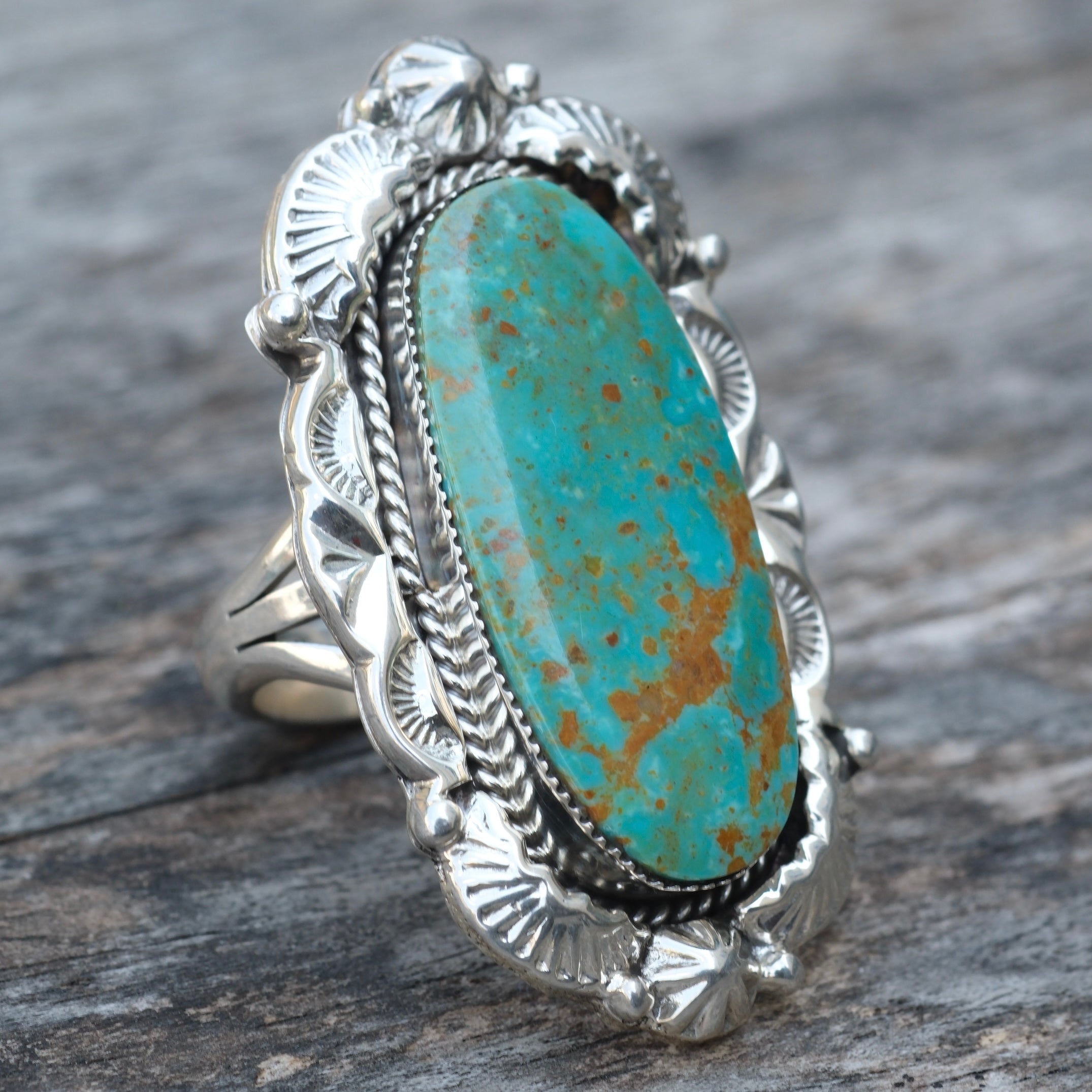 Huge Vintage Sterling Running Bear Turquoise Ring 10