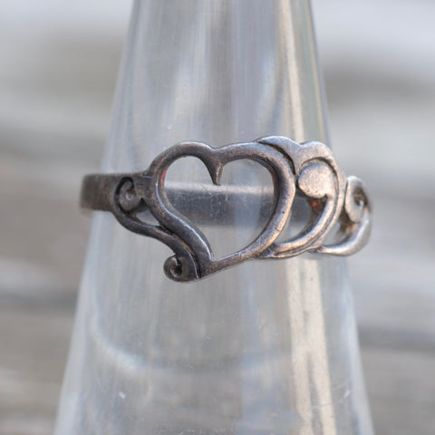 Vintage Sterling Silver Heart Band 6.75