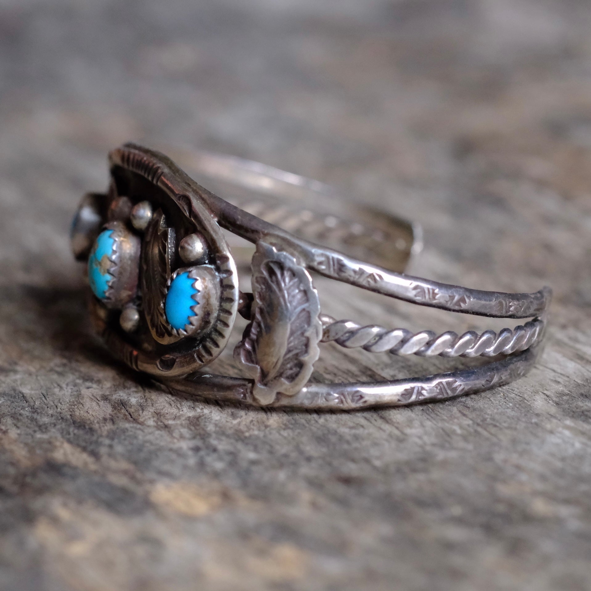 Vintage Sterling 3-Stone Turquoise Feather Cuff Bracelet