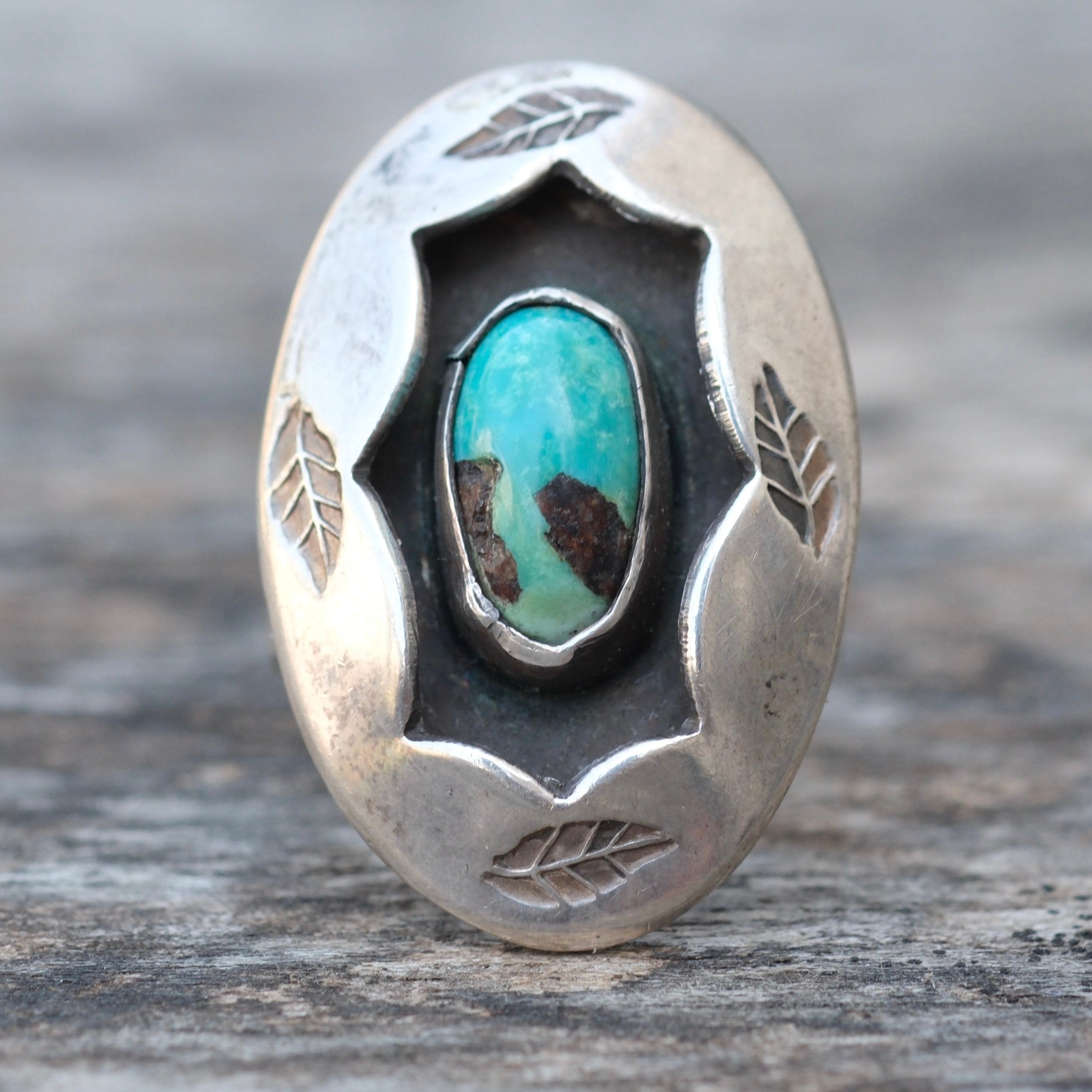 Vintage Sterling Turquoise Stamped Leaf Ring 5.5
