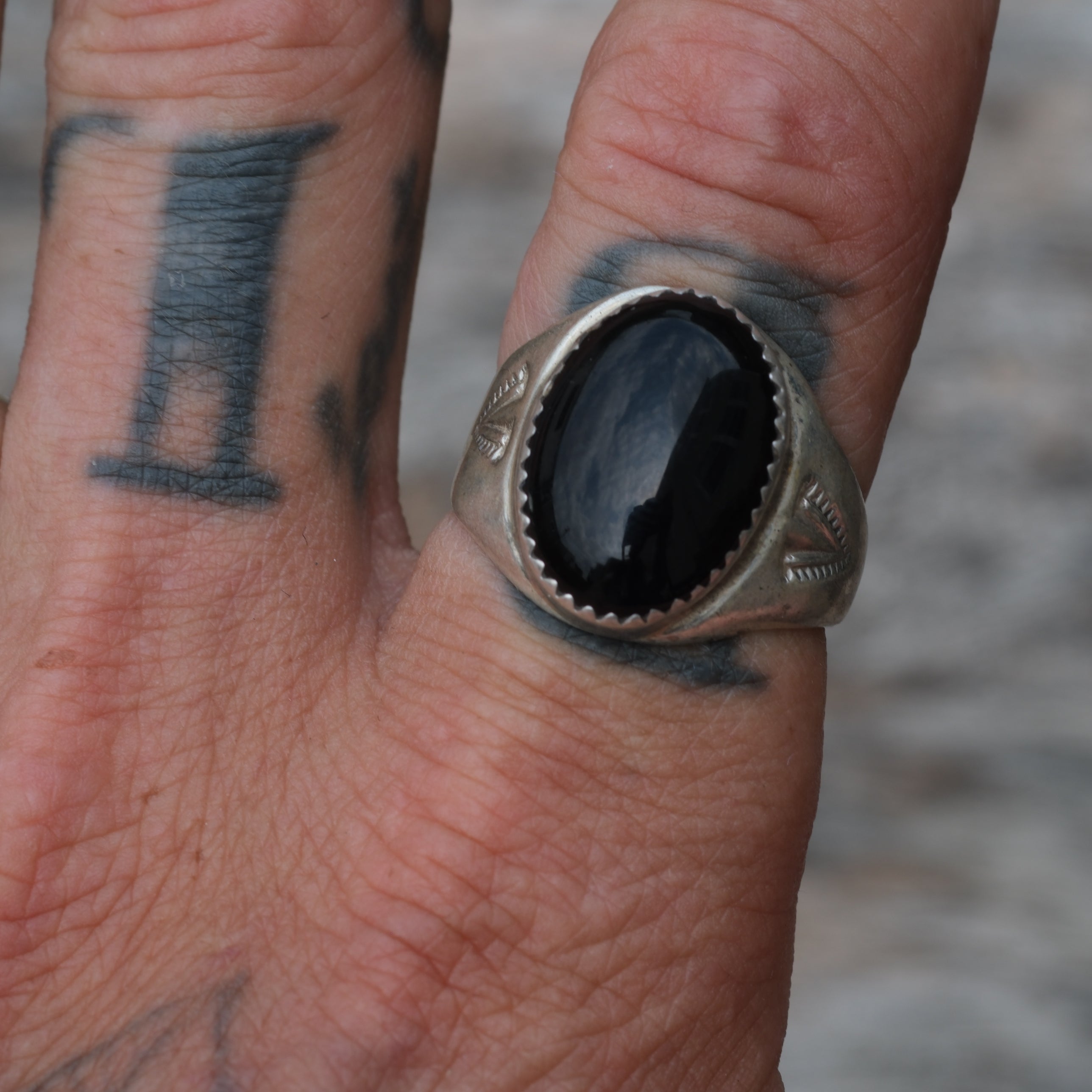 Vintage Sterling Onyx Stamped Band Ring 9.5